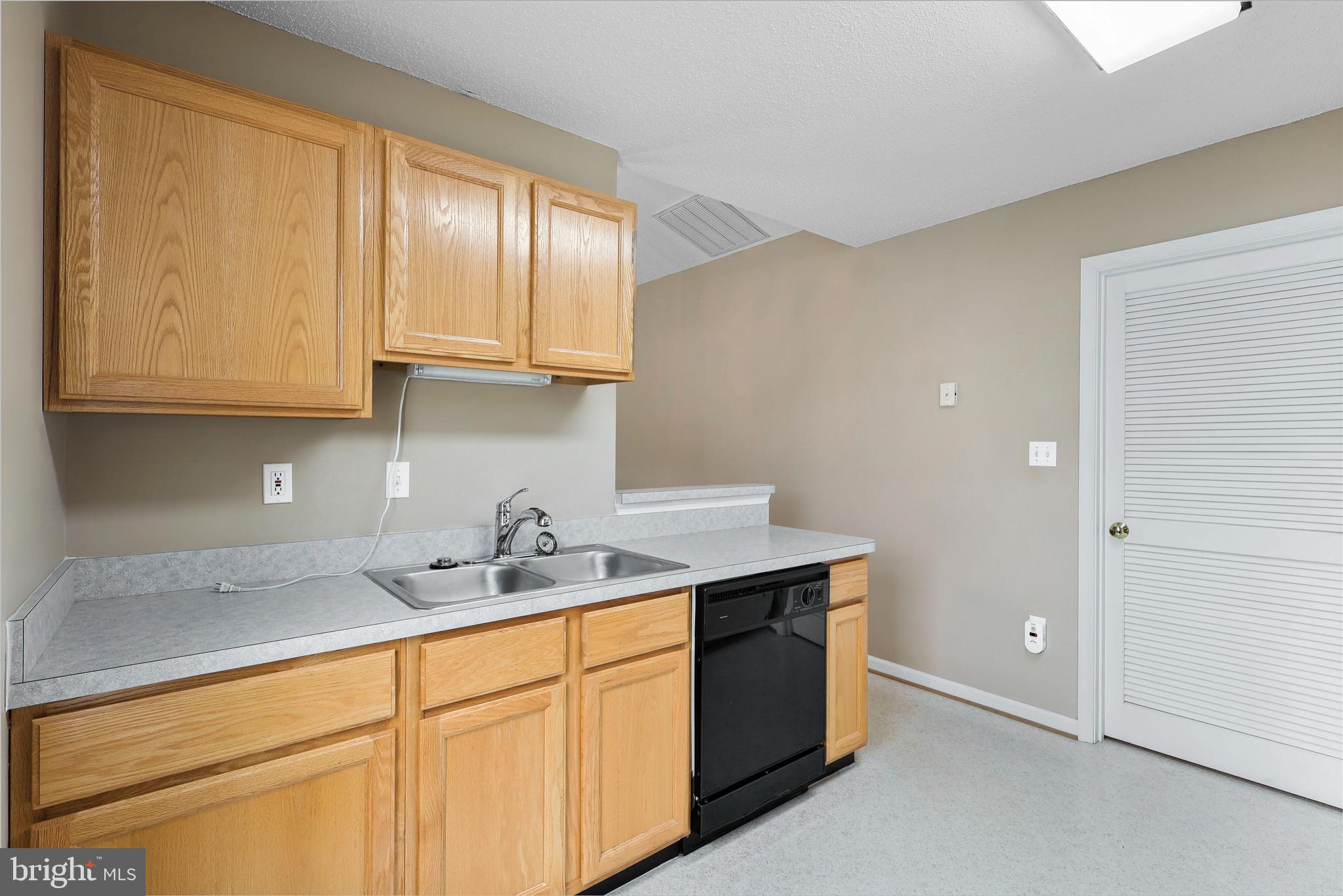 SOUTHRIDGE VILLAGE HOMES - Residential