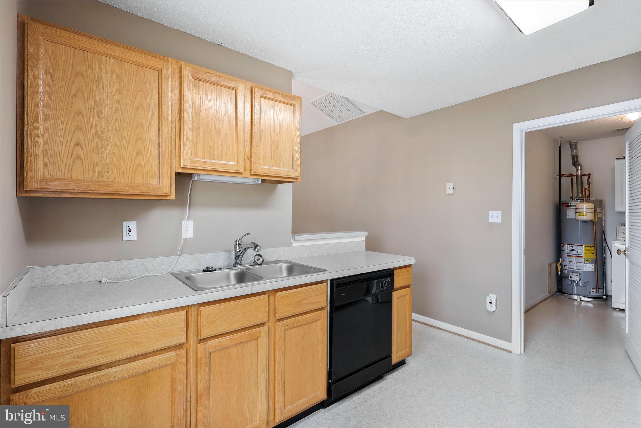 SOUTHRIDGE VILLAGE HOMES - Residential
