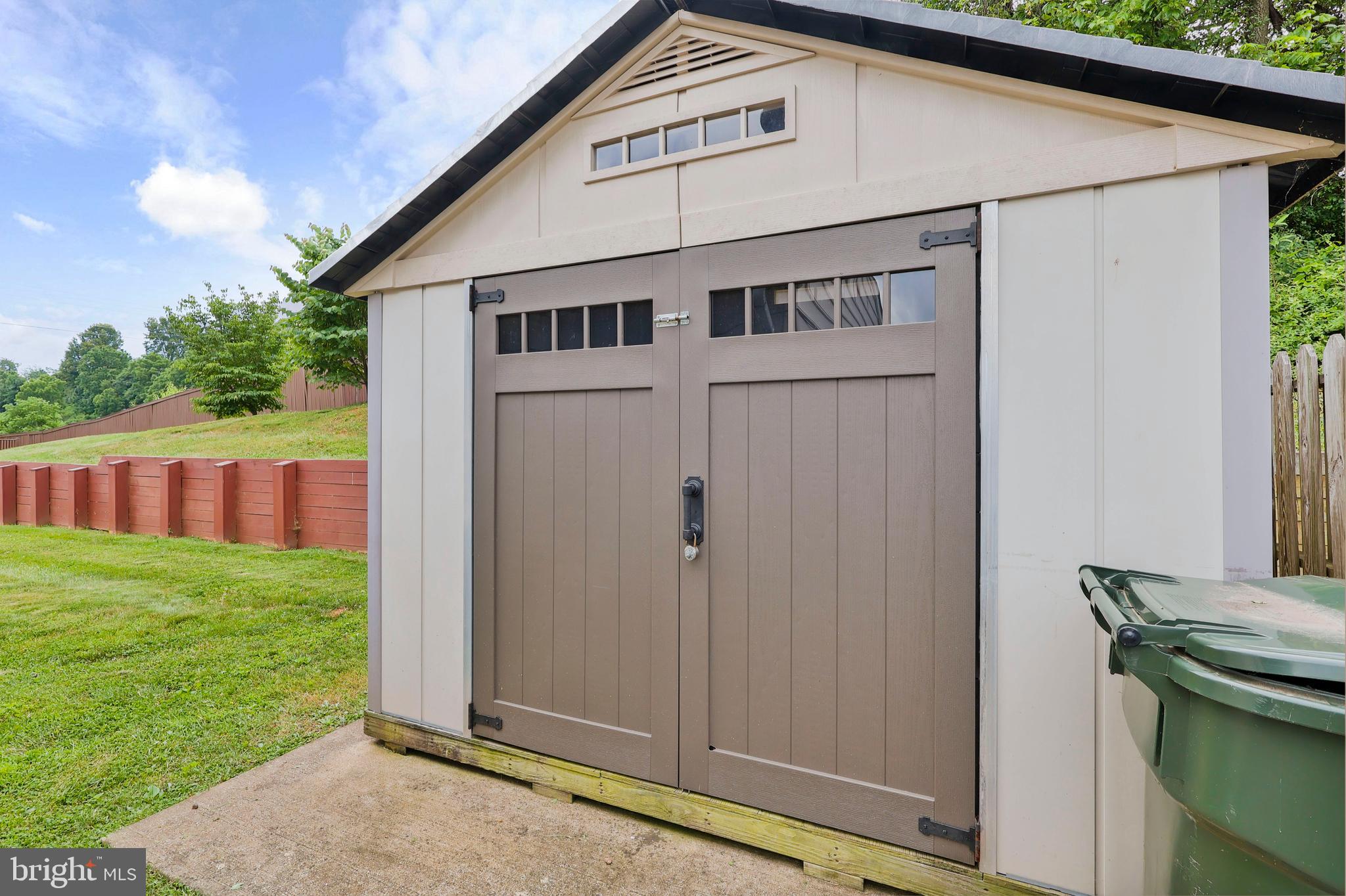 SOUTHRIDGE VILLAGE HOMES - Residential