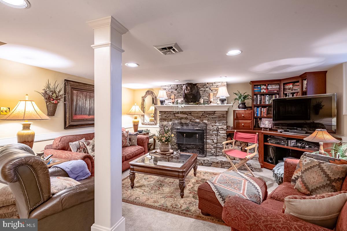 REIFFTON - Residential