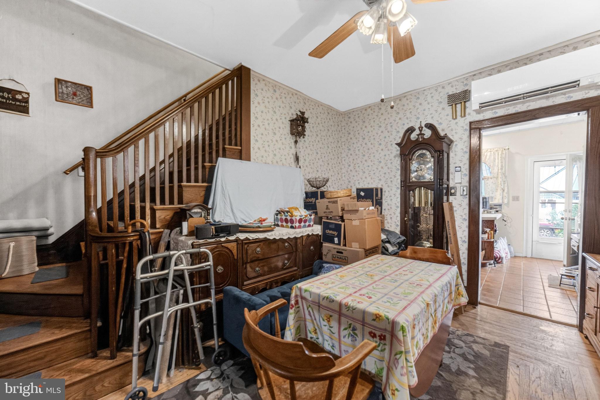 COLLEGE HEIGHTS - Residential