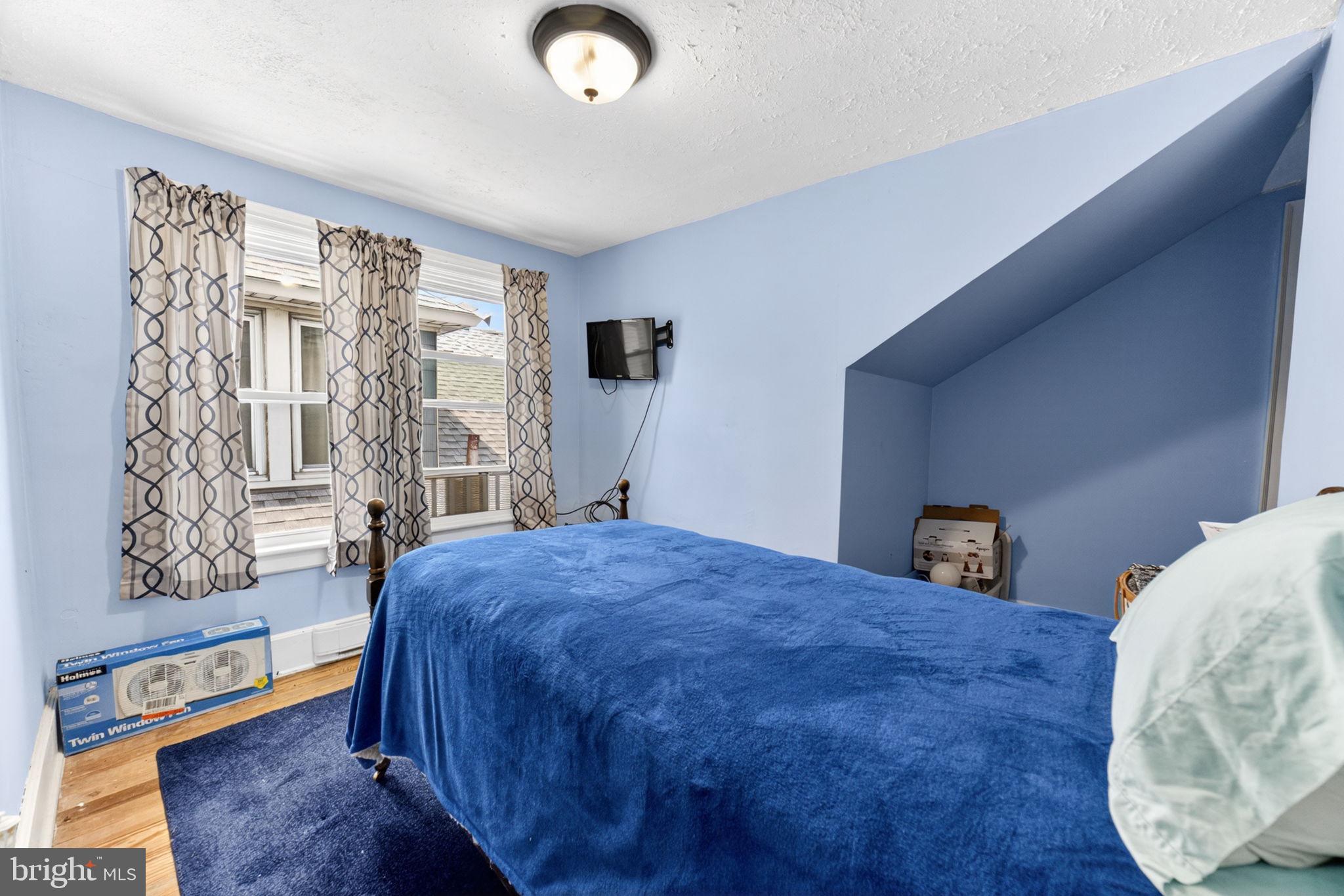 COLLEGE HEIGHTS - Residential