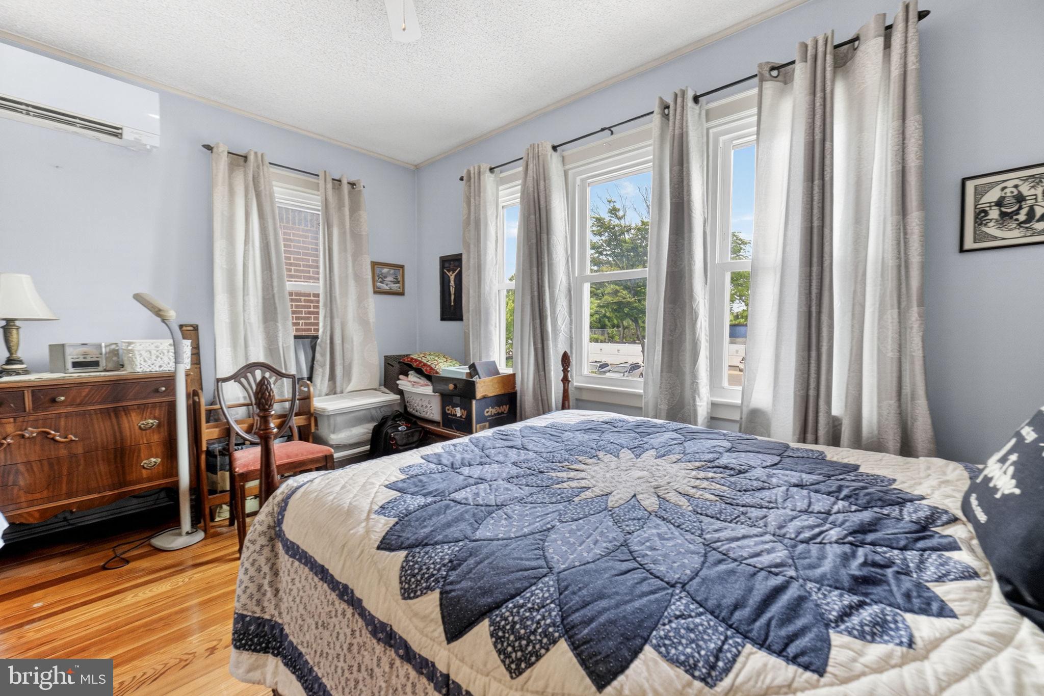 COLLEGE HEIGHTS - Residential