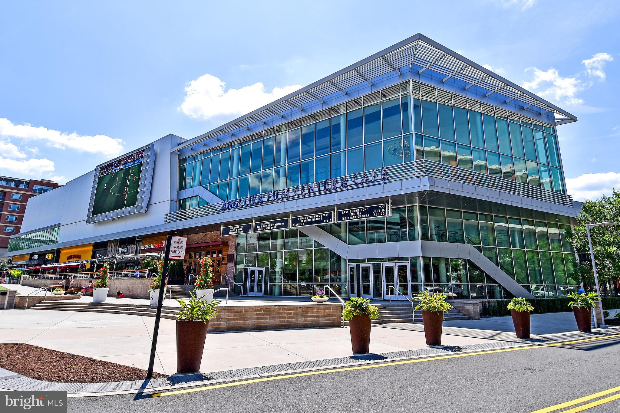 WESTBRIAR PLAZA - Residential