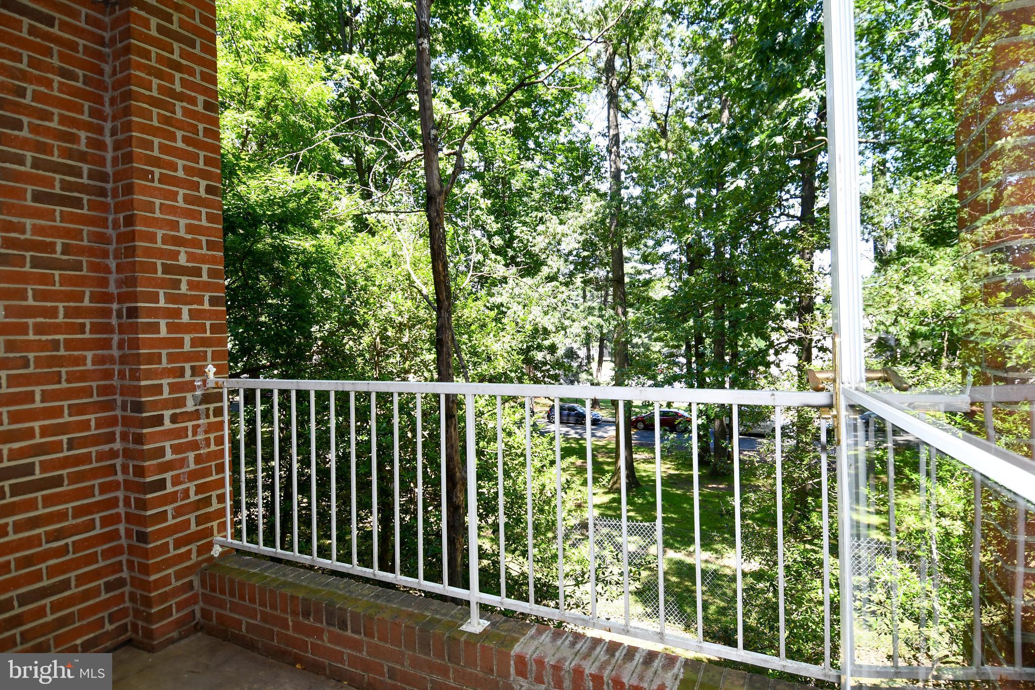 WESTBRIAR PLAZA - Residential