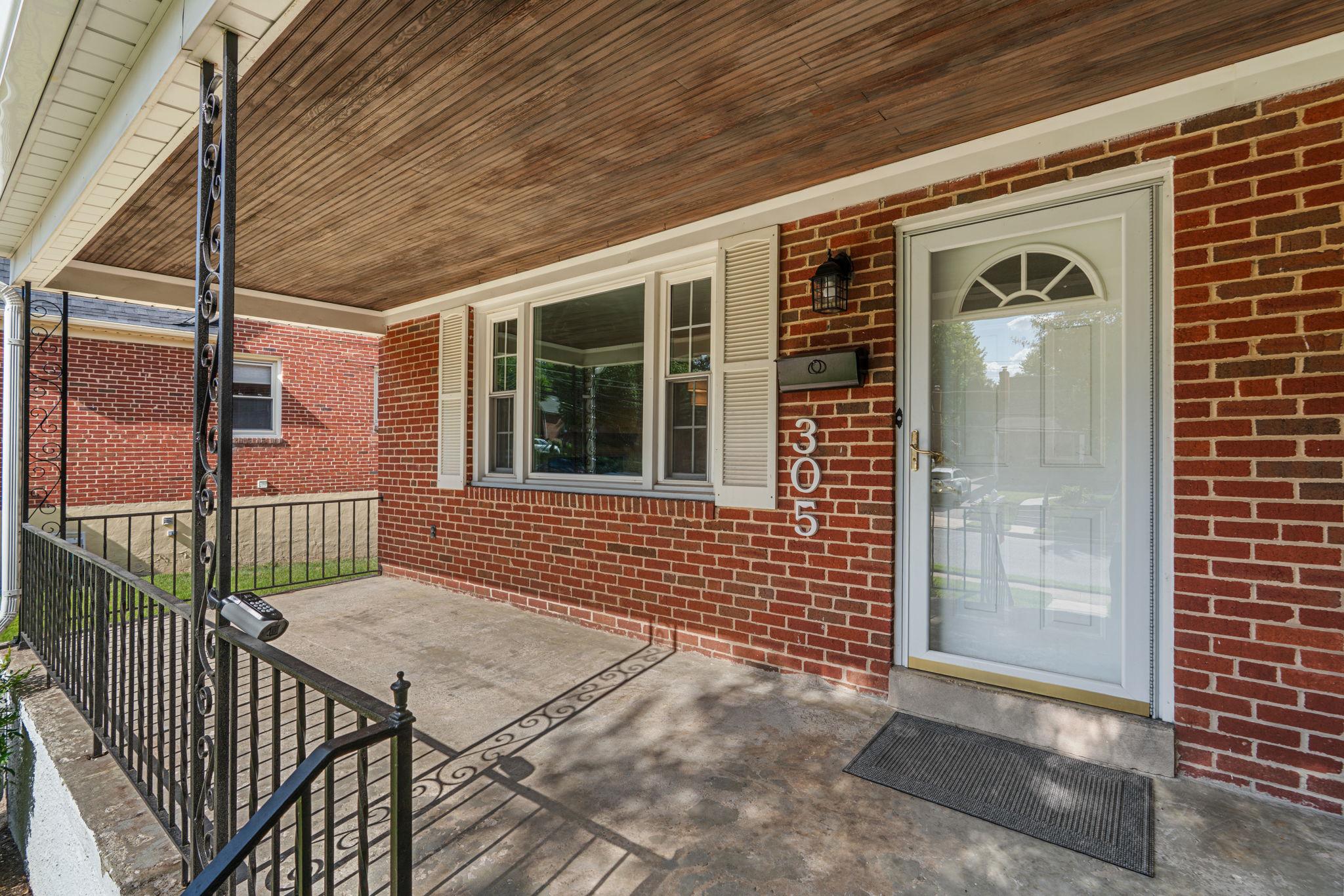 COLONIAL GARDENS - Residential
