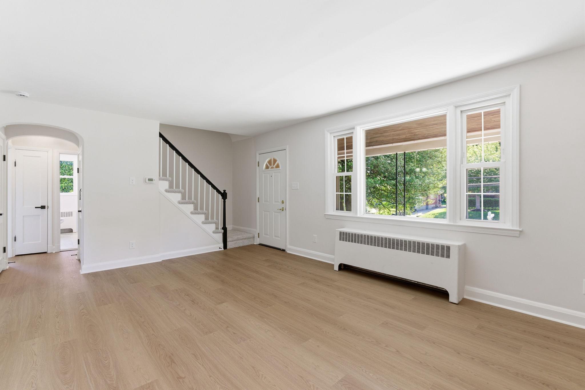COLONIAL GARDENS - Residential