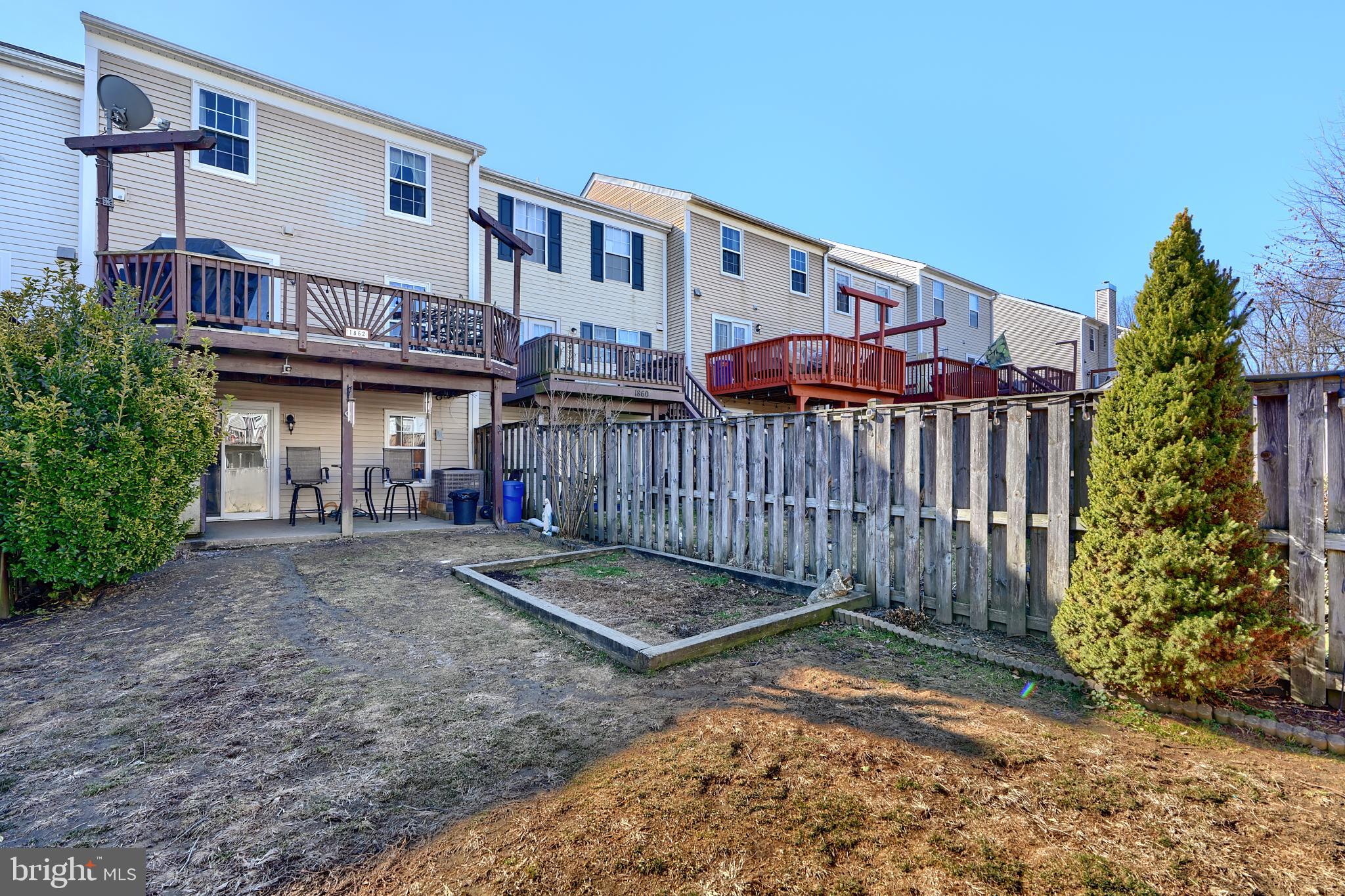 VILLAGE AT THOMAS RUN - Residential