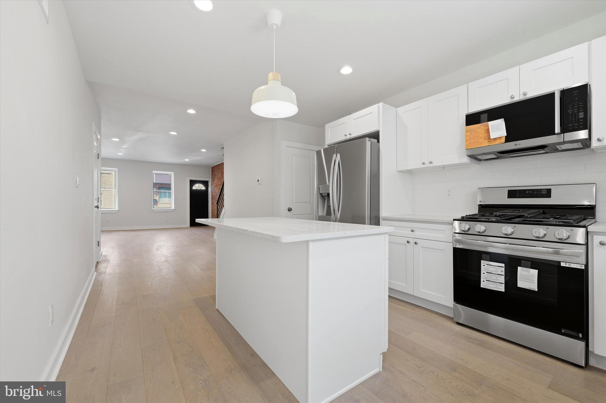POINT BREEZE - Residential