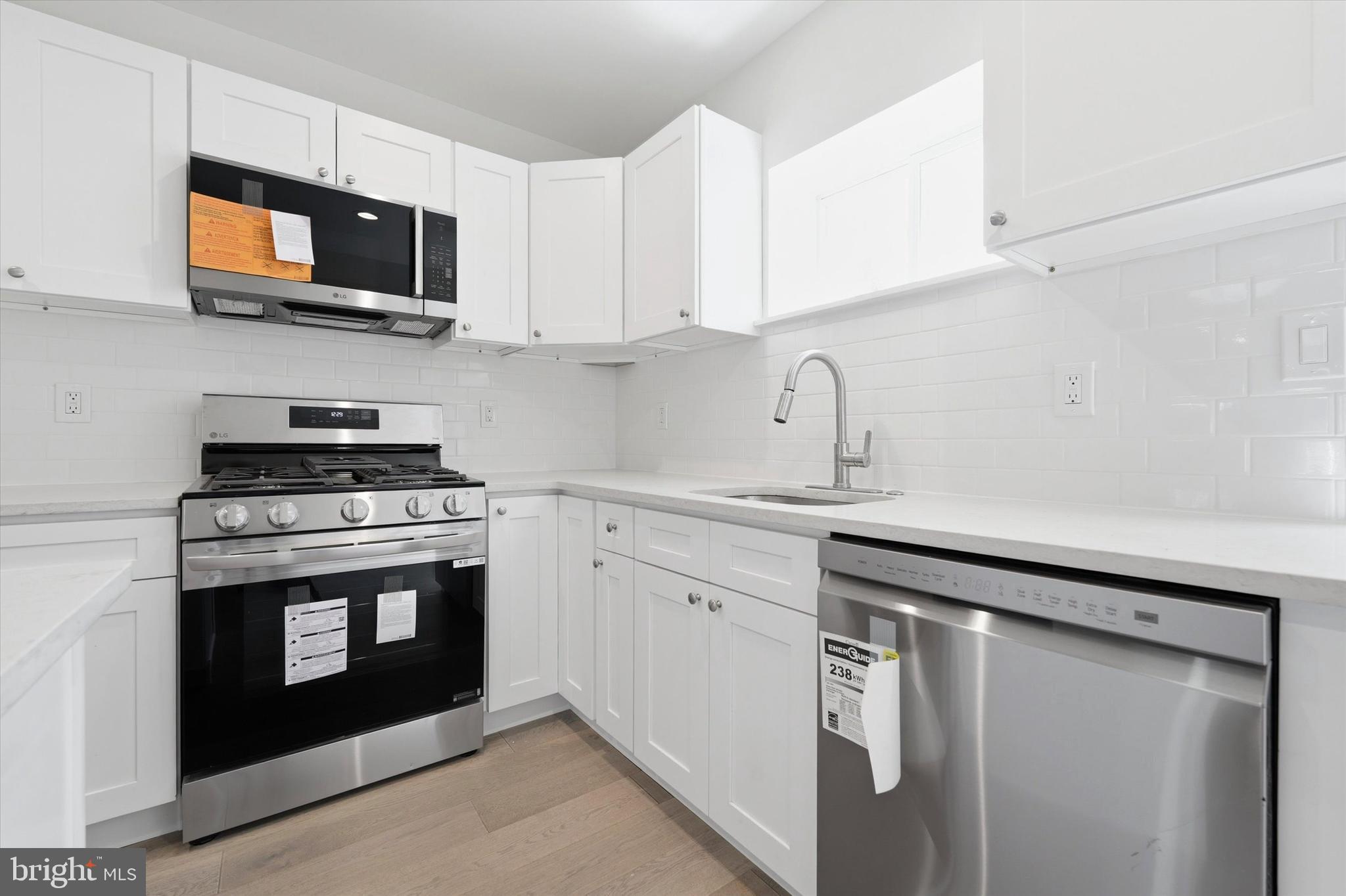 POINT BREEZE - Residential
