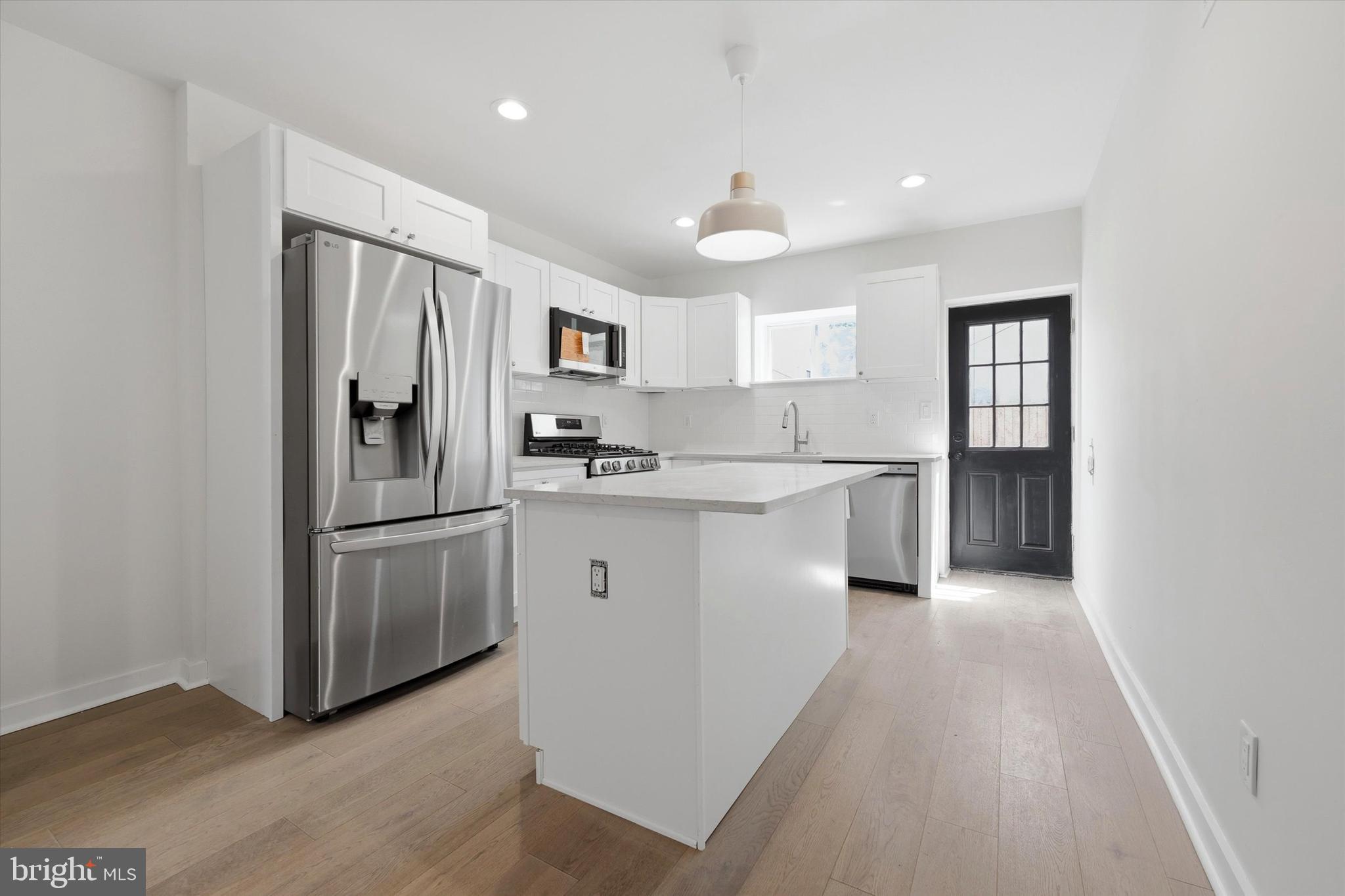 POINT BREEZE - Residential