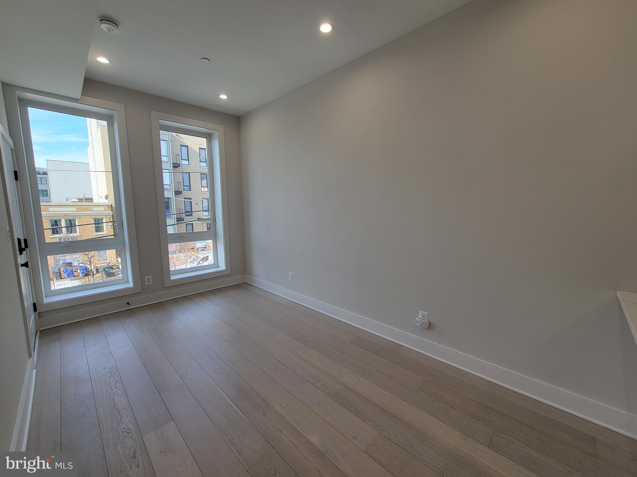 PETWORTH - Residential Lease