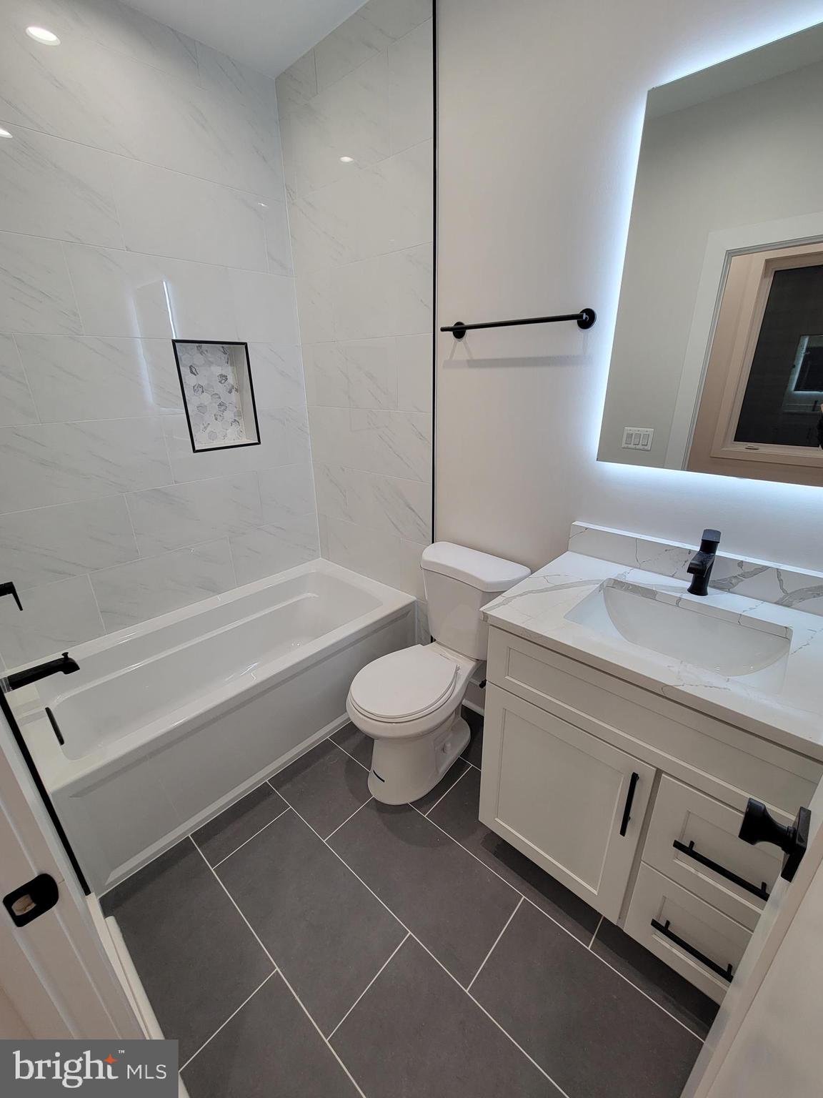 PETWORTH - Residential Lease