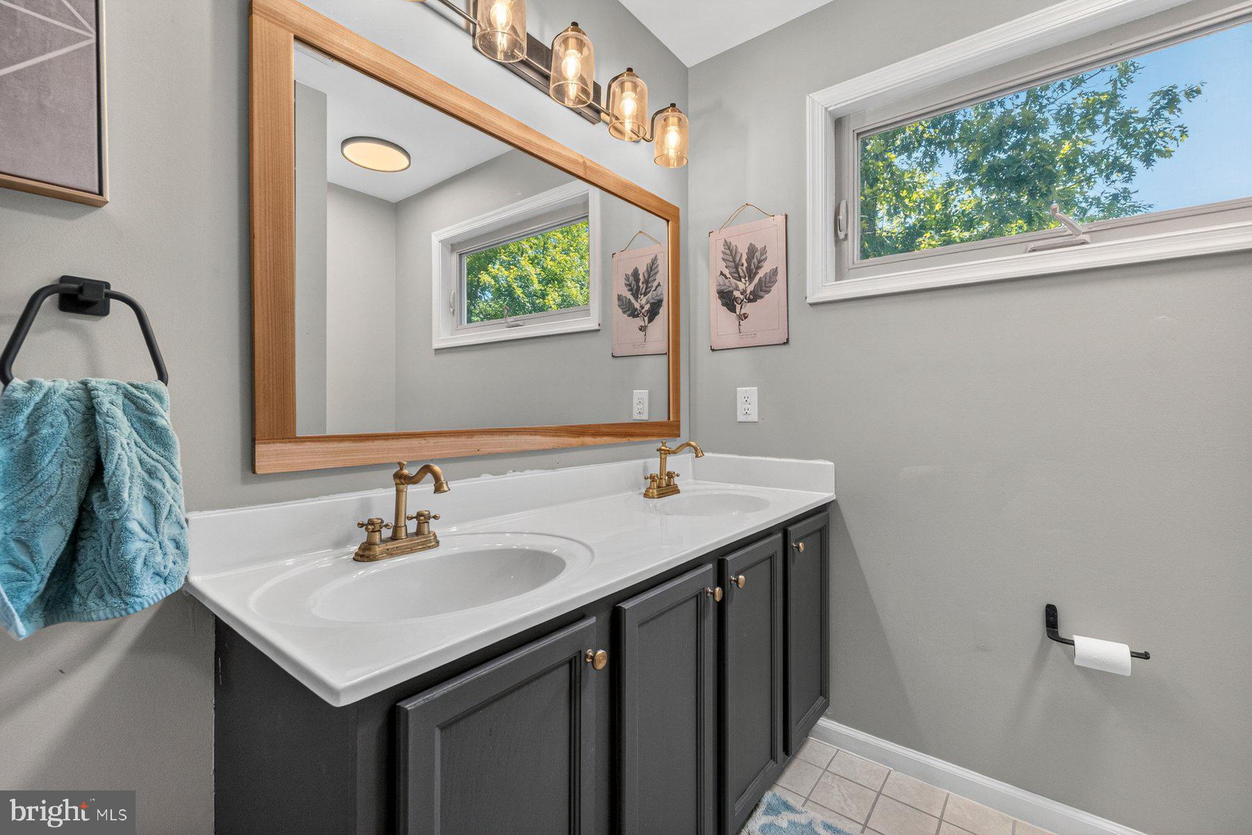 CHESTNUT GROVE - Residential