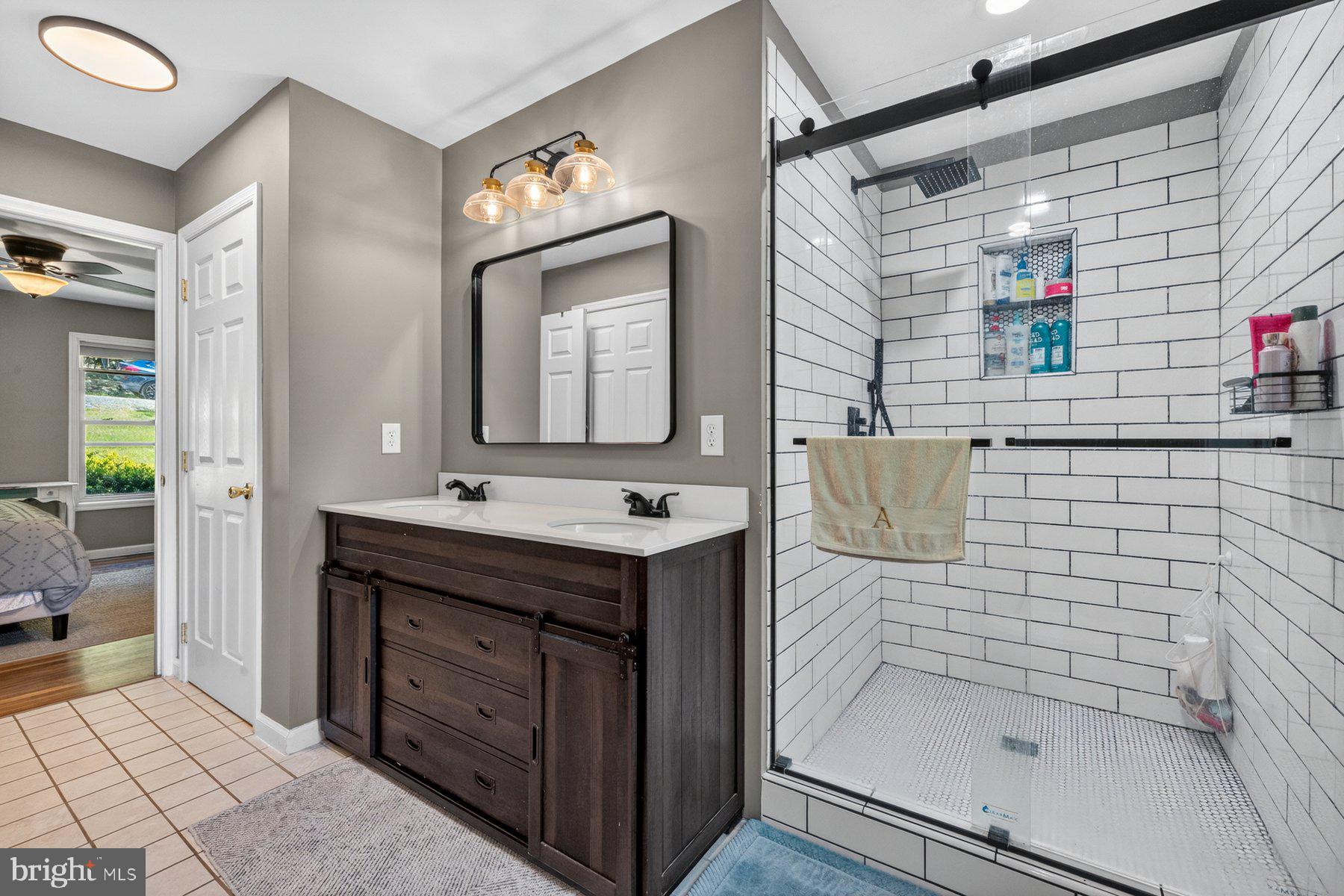 CHESTNUT GROVE - Residential