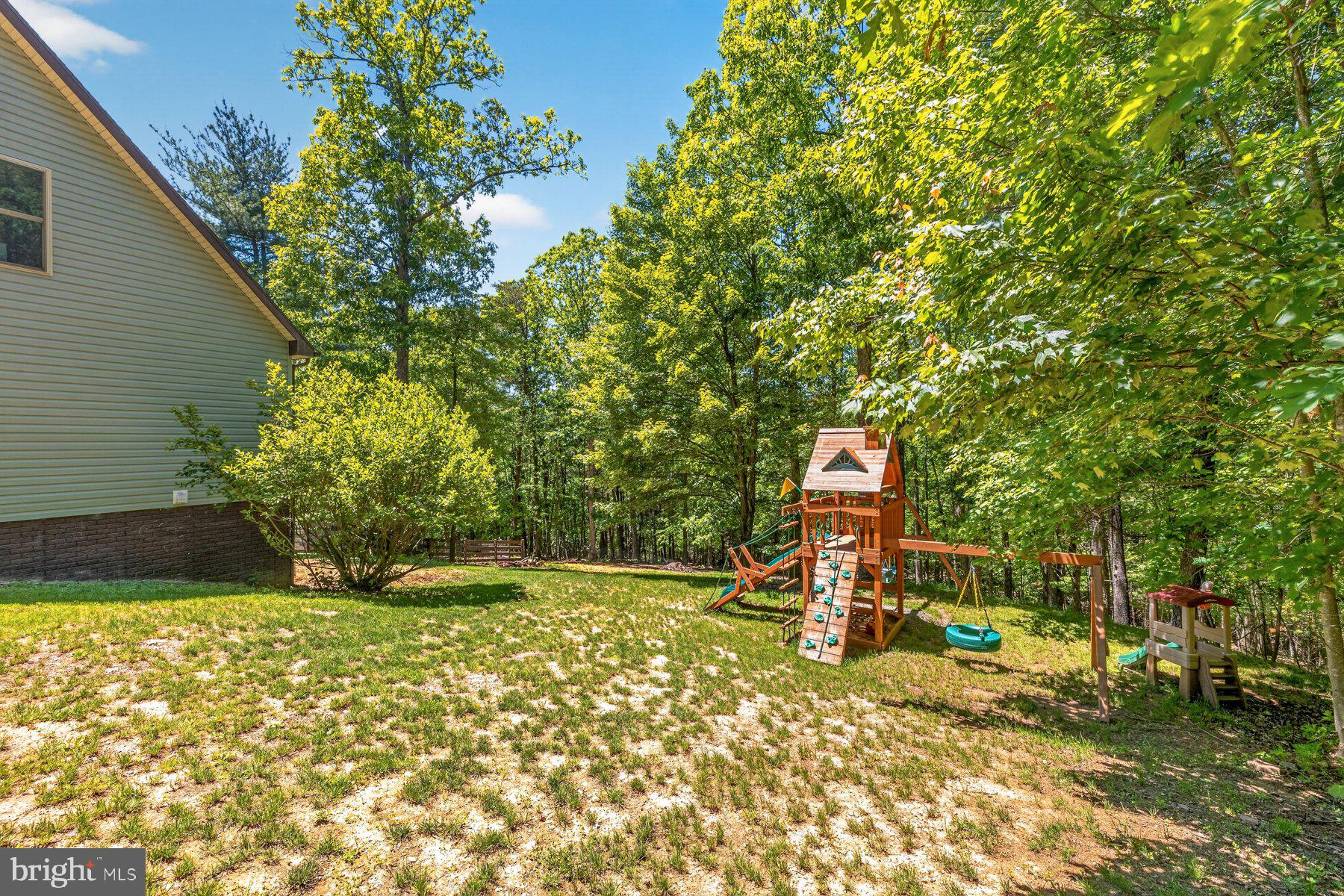 CHESTNUT GROVE - Residential