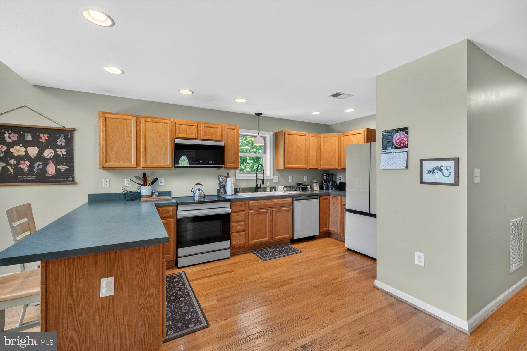 CHESTNUT GROVE - Residential