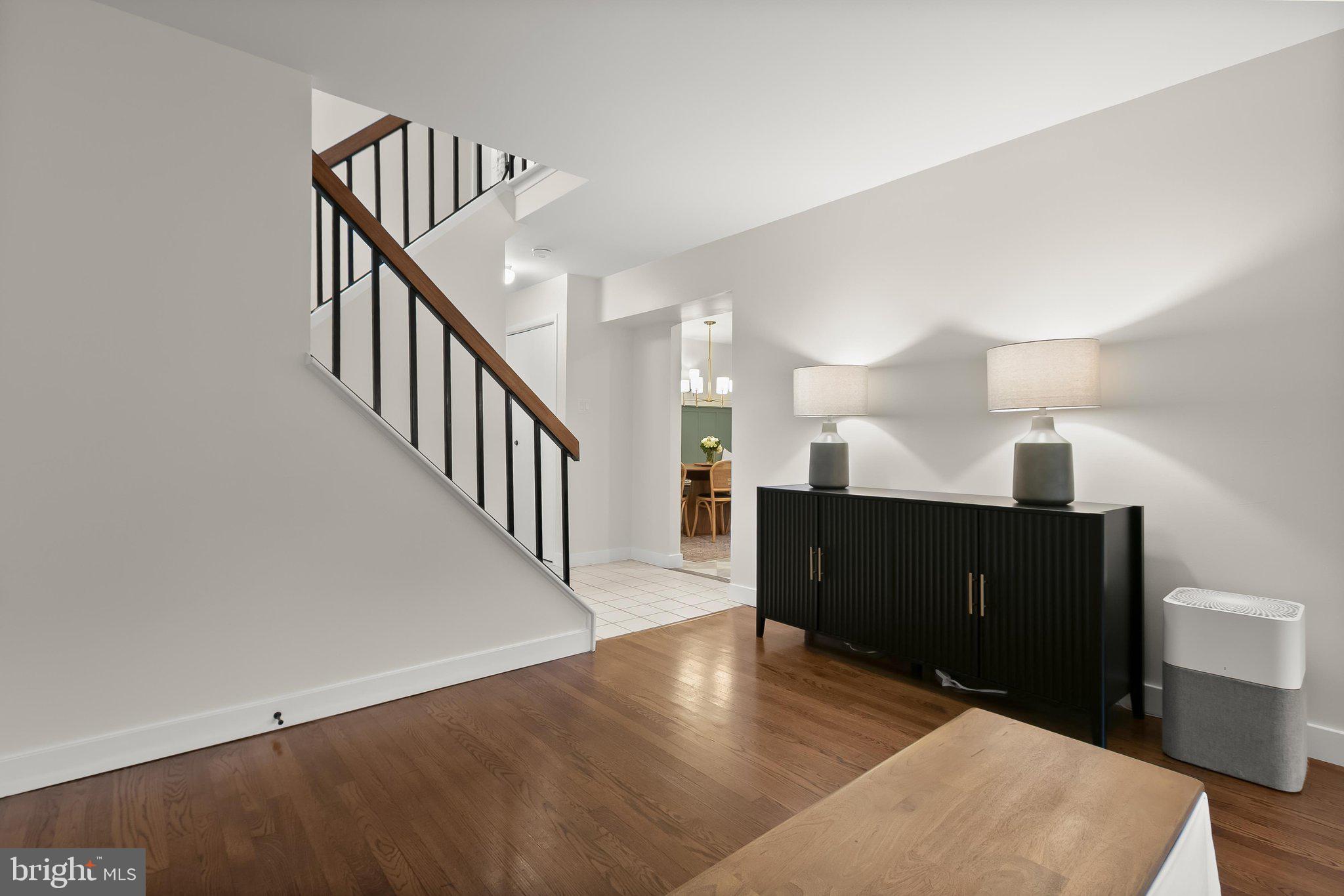 VILLAGE OF OAKLAND MILLS - Residential