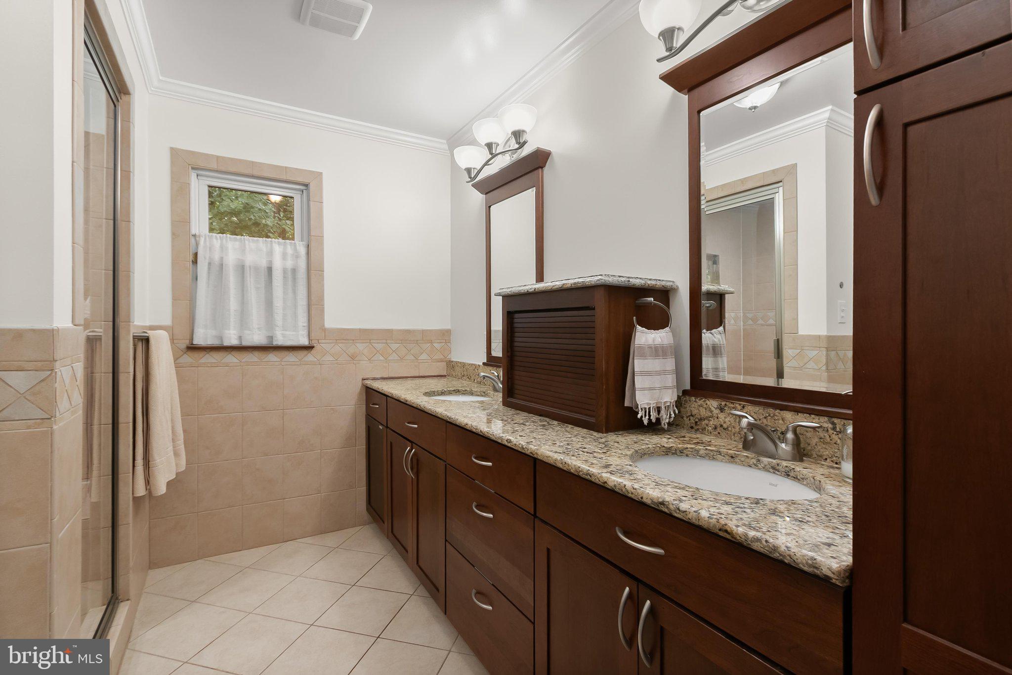 VILLAGE OF OAKLAND MILLS - Residential