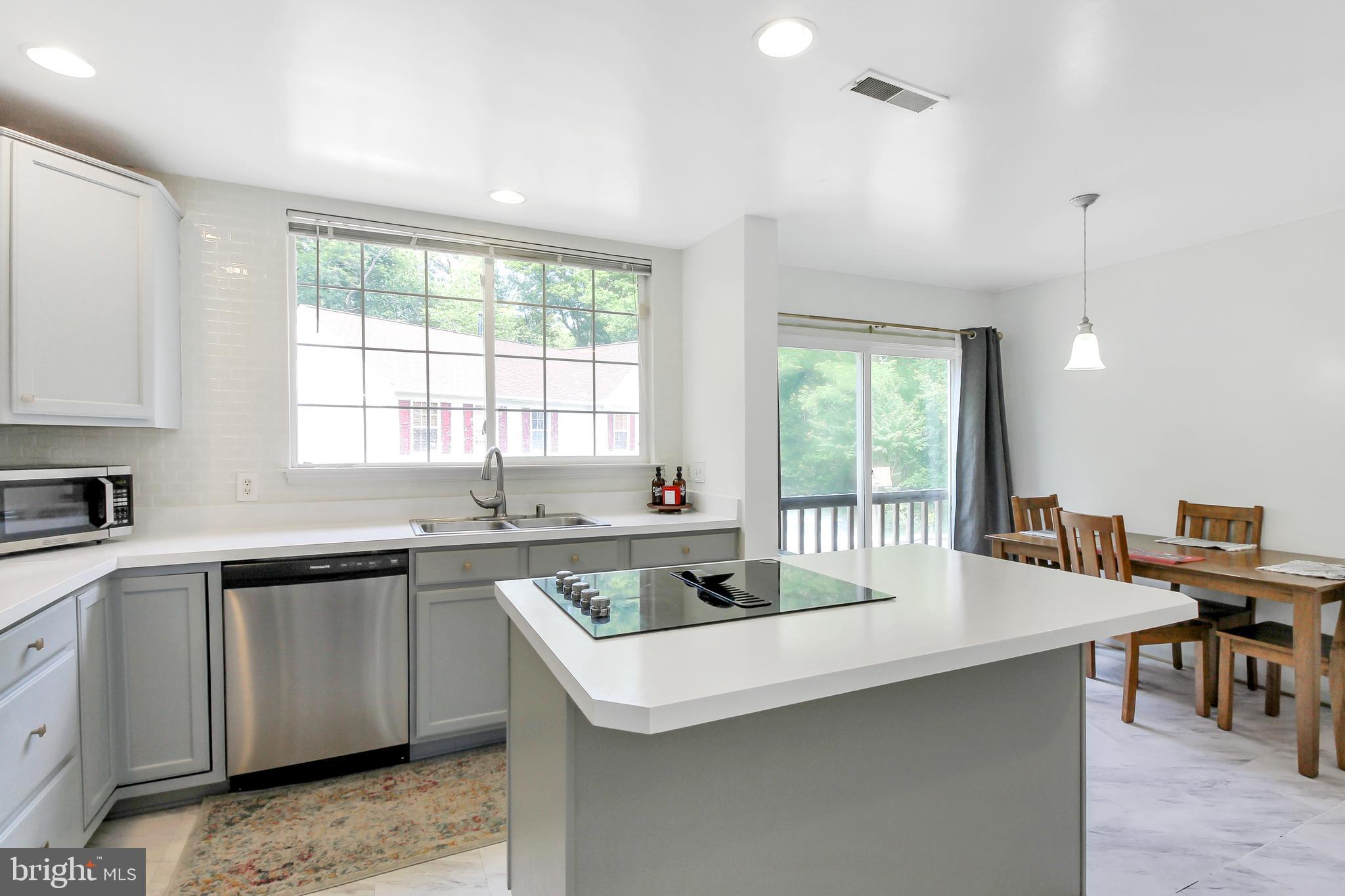 SOMERSET - Residential