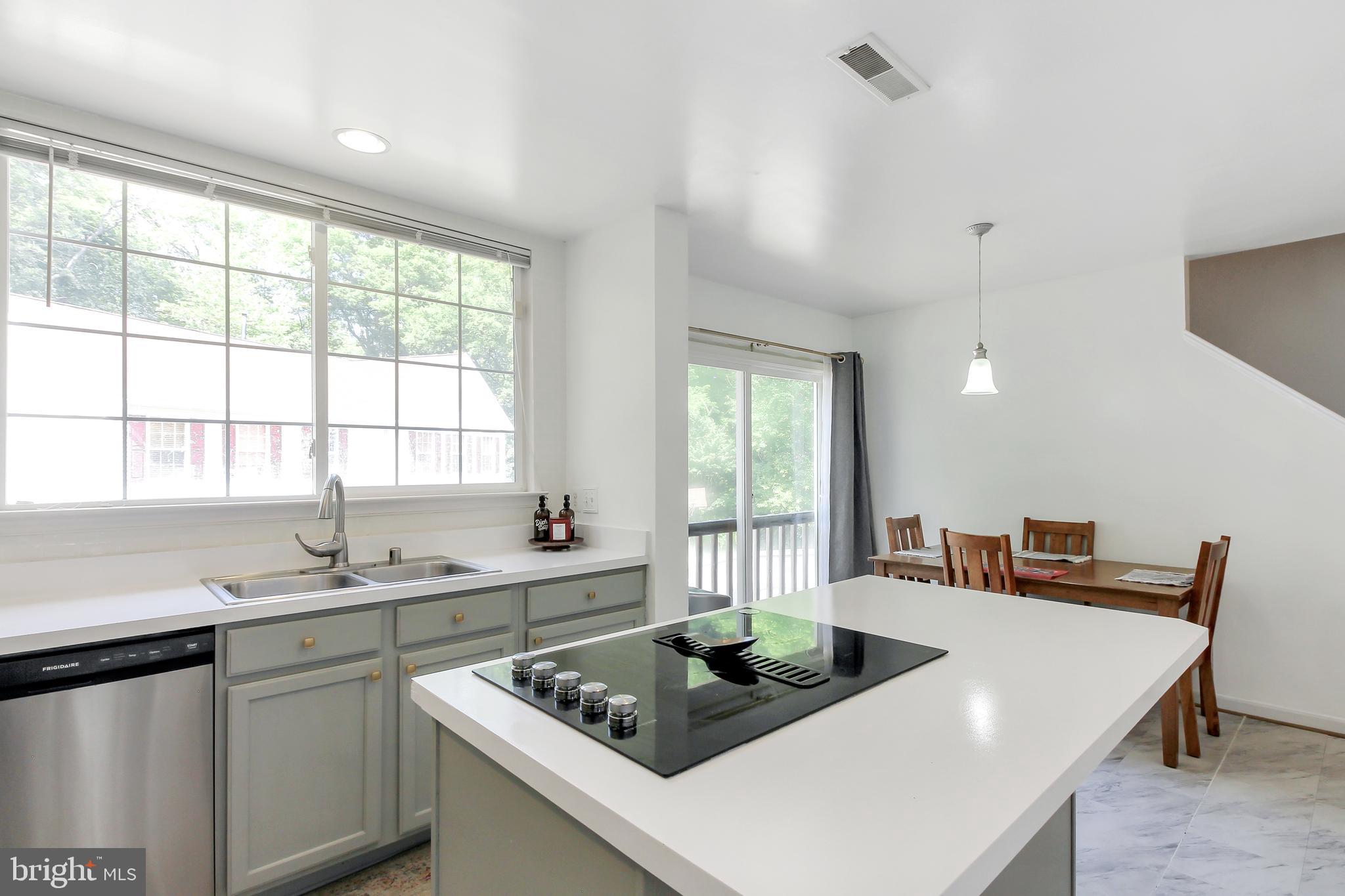 SOMERSET - Residential