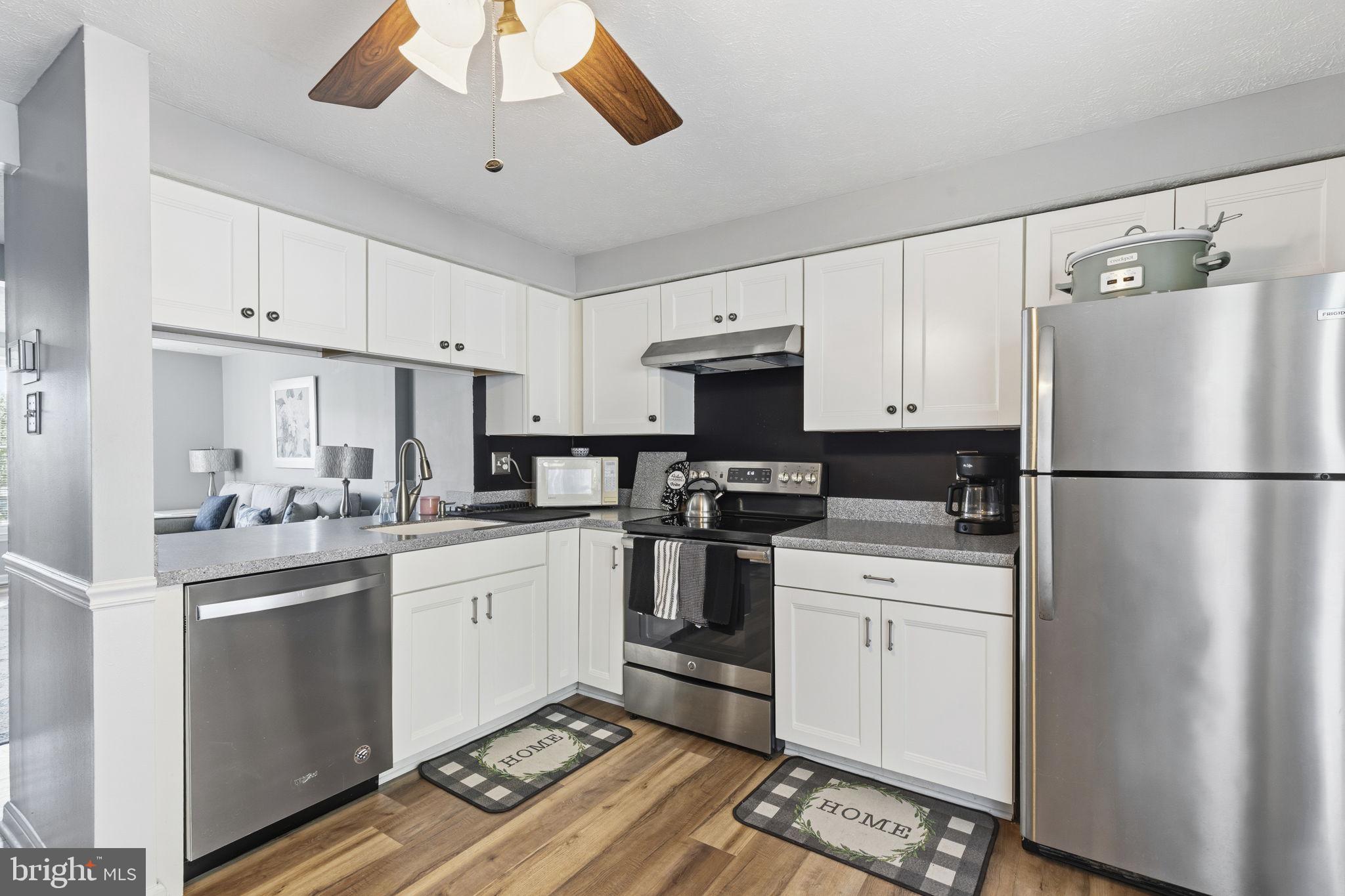 FEATHERHILL - Residential