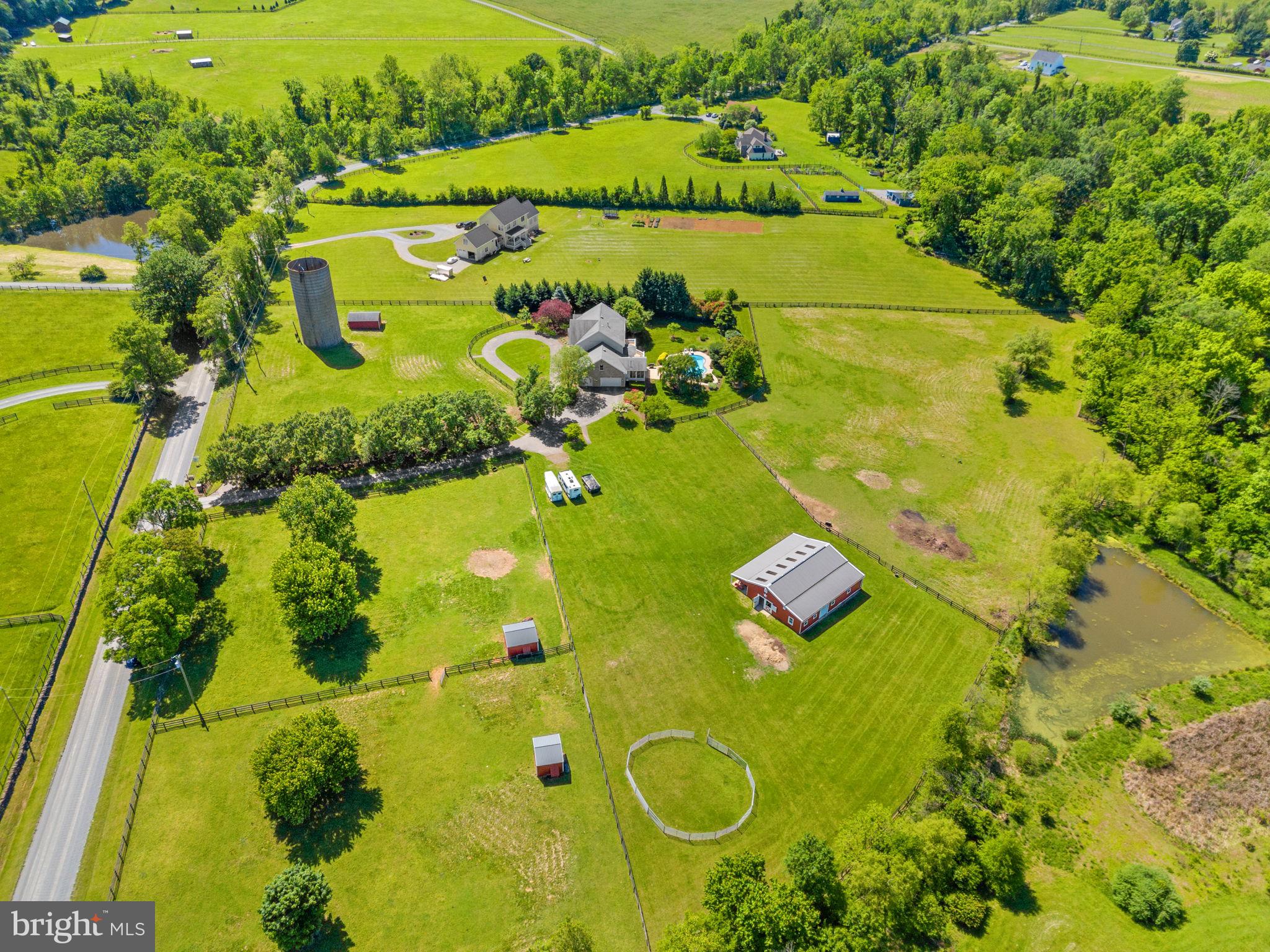 LODGE LAND FARMS - Residential