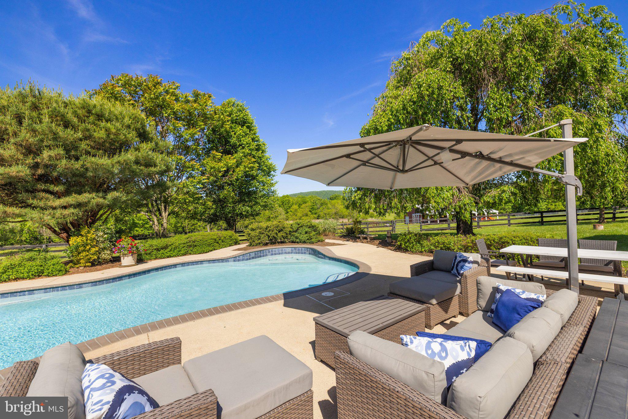 LODGE LAND FARMS - Residential