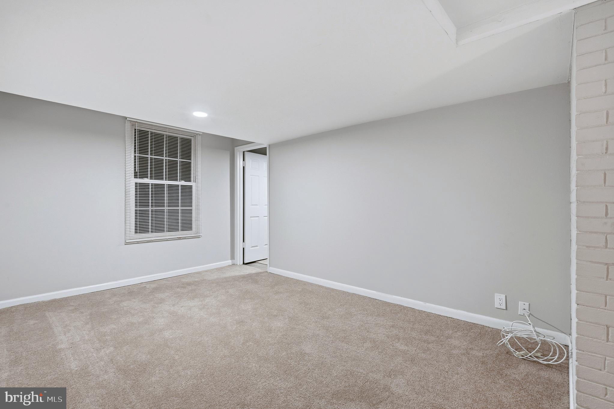 HIGH POINT - Residential
