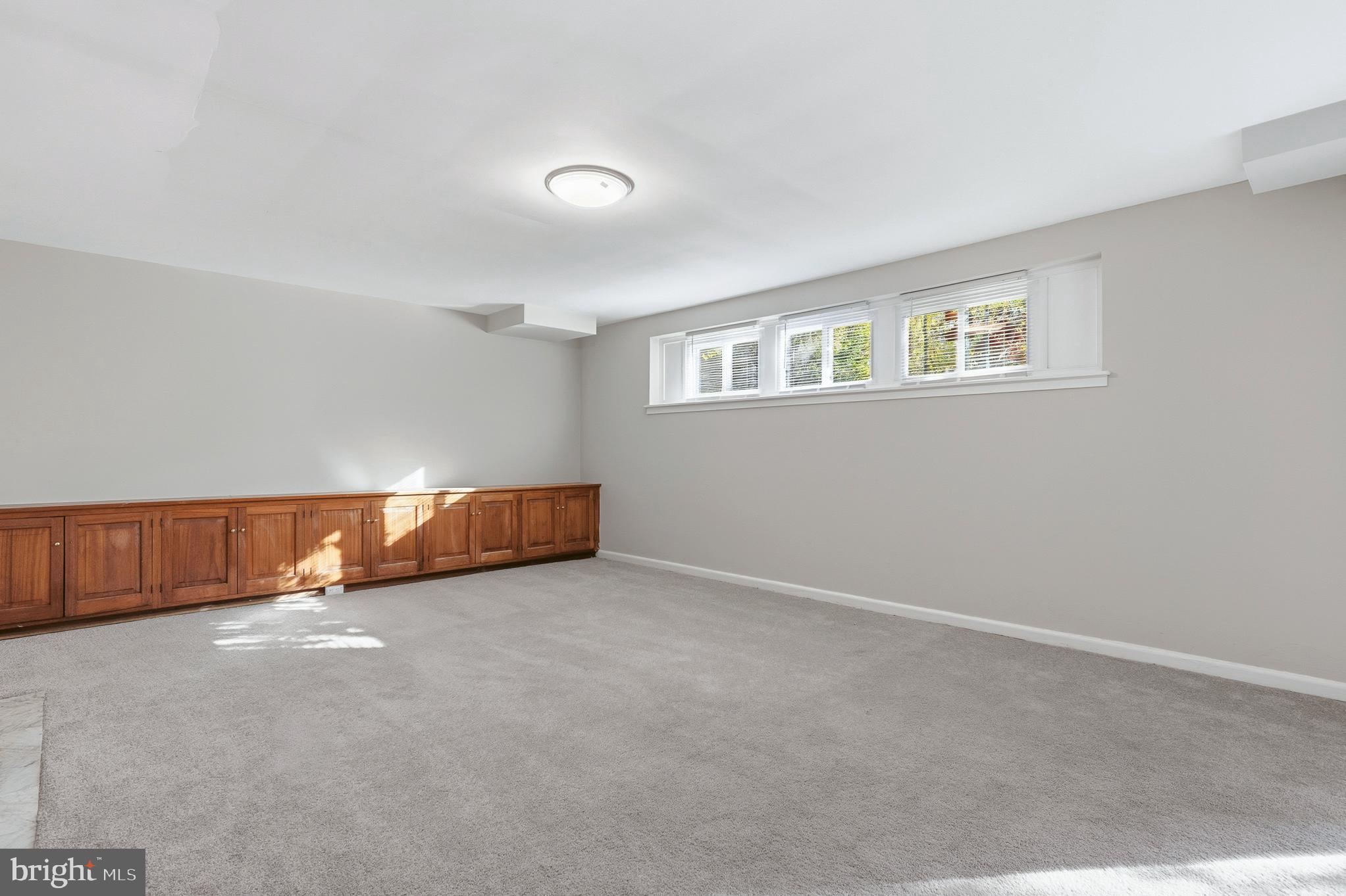 HIGH POINT - Residential