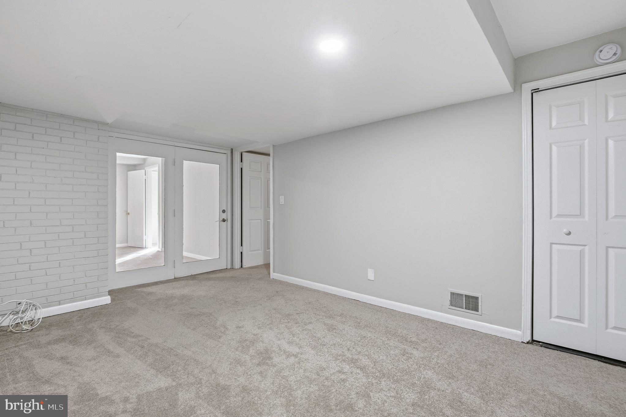 HIGH POINT - Residential