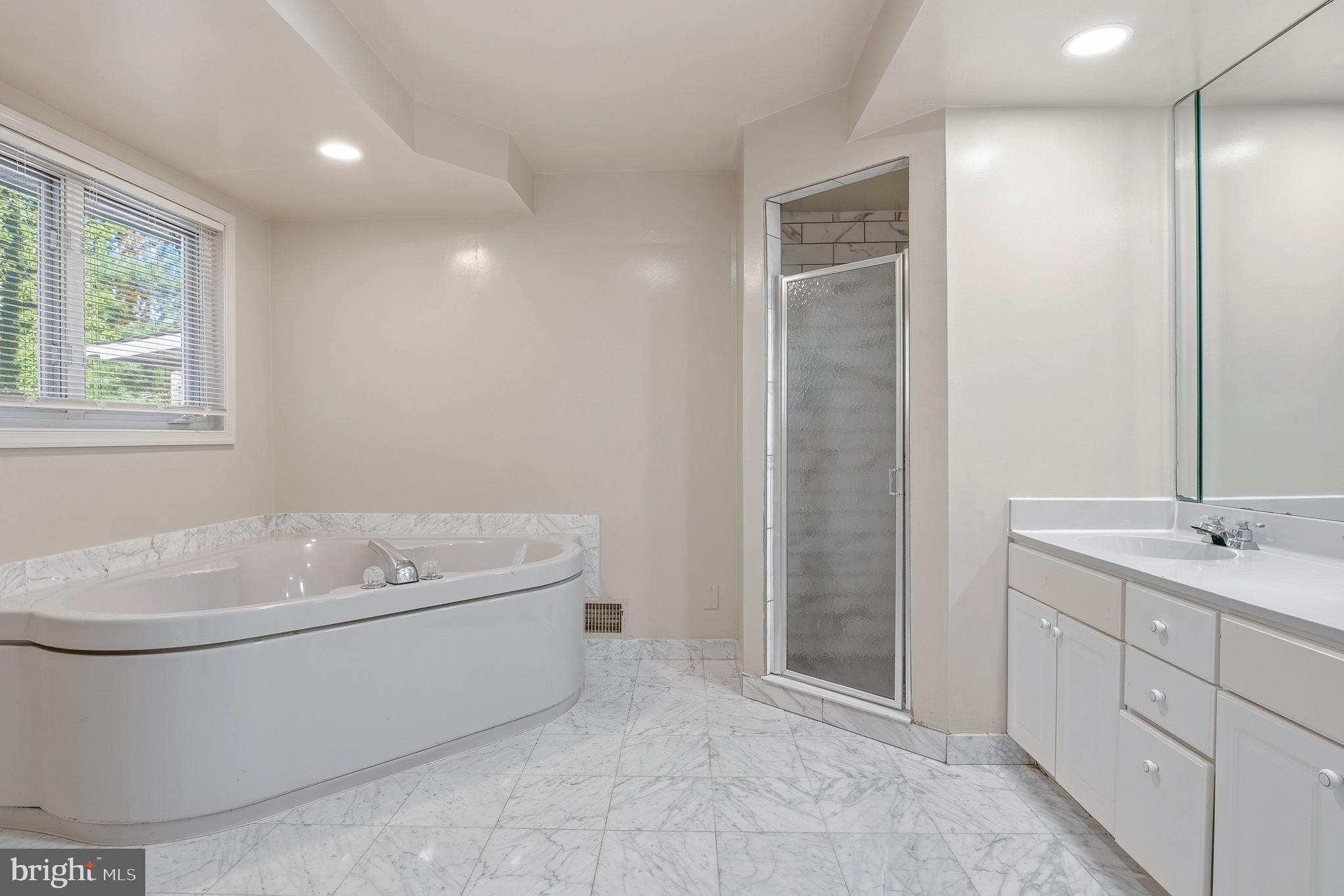 HIGH POINT - Residential