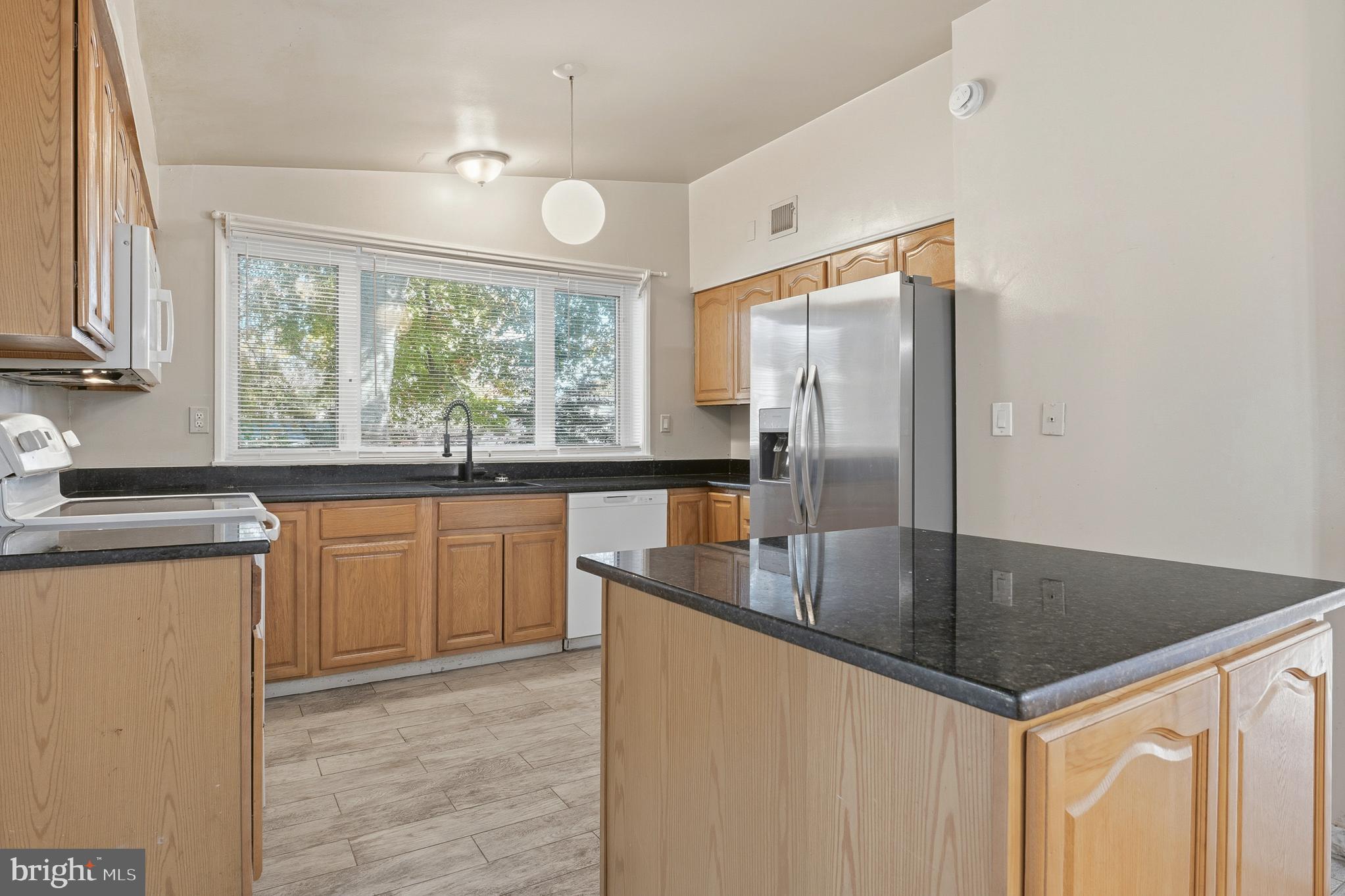 HIGH POINT - Residential