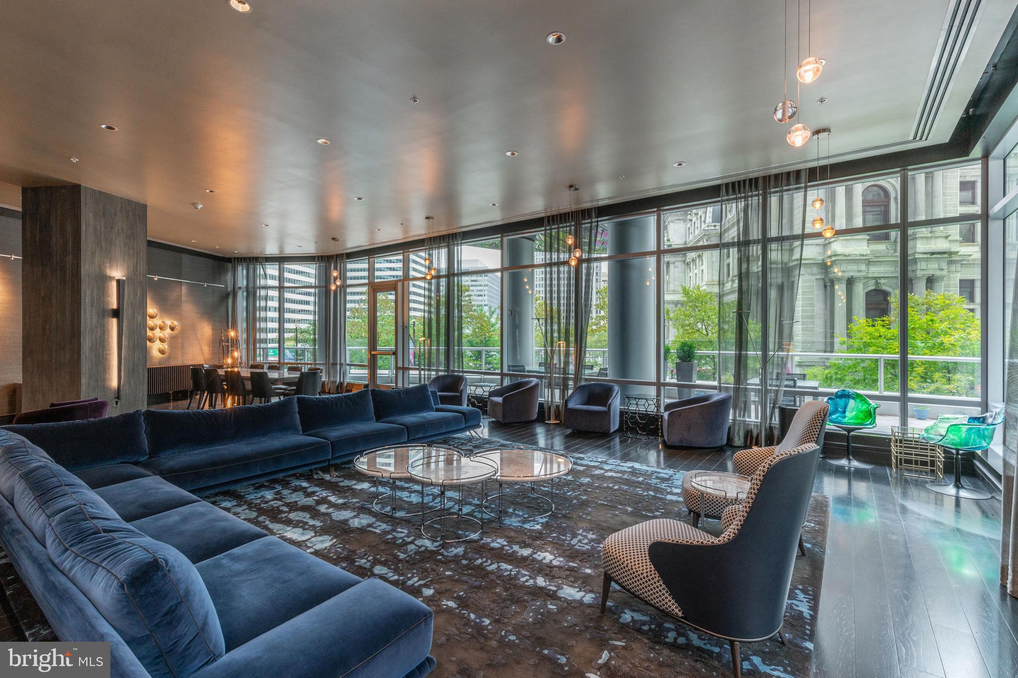 RITTENHOUSE SQUARE - Residential