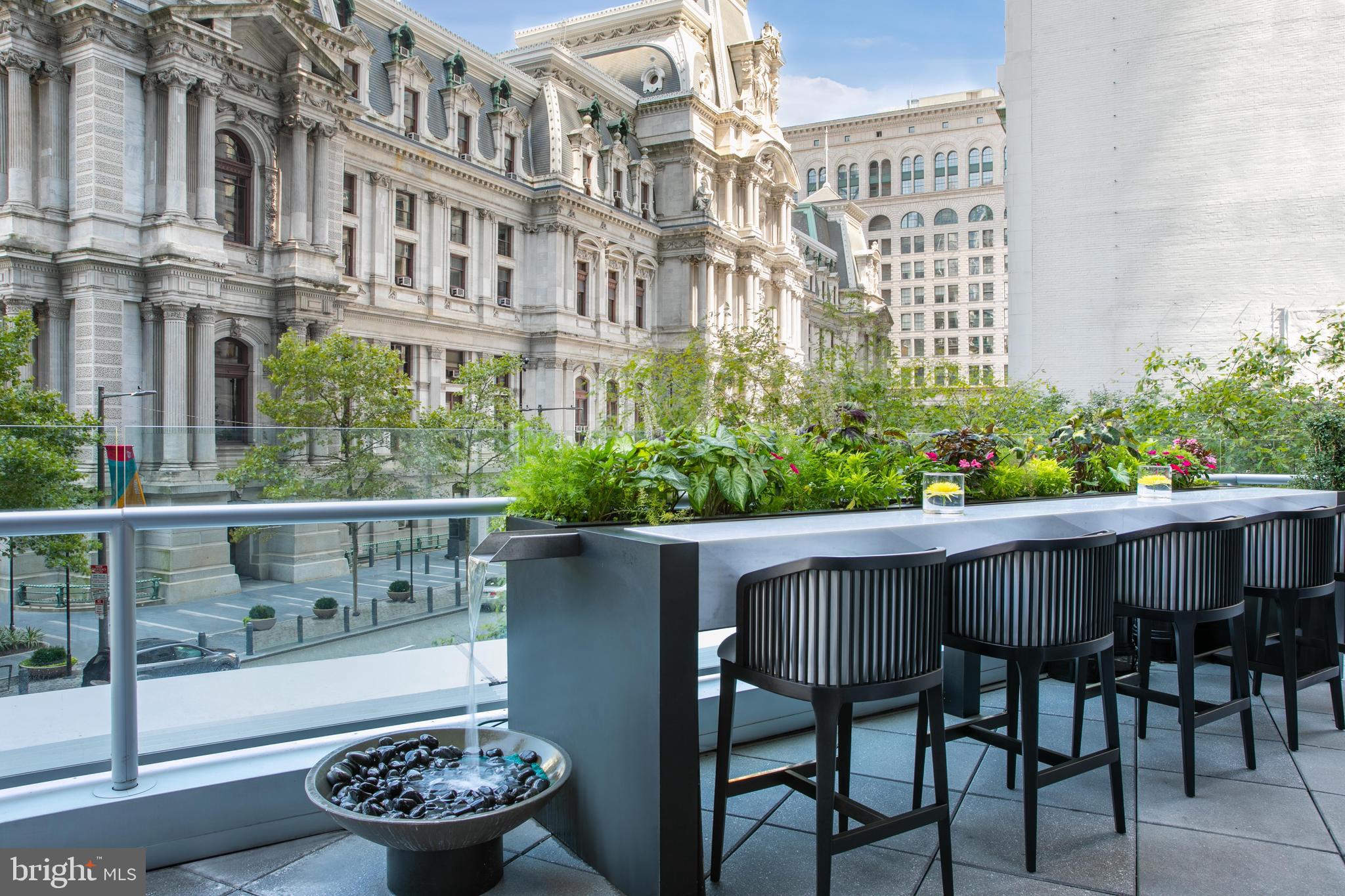 RITTENHOUSE SQUARE - Residential