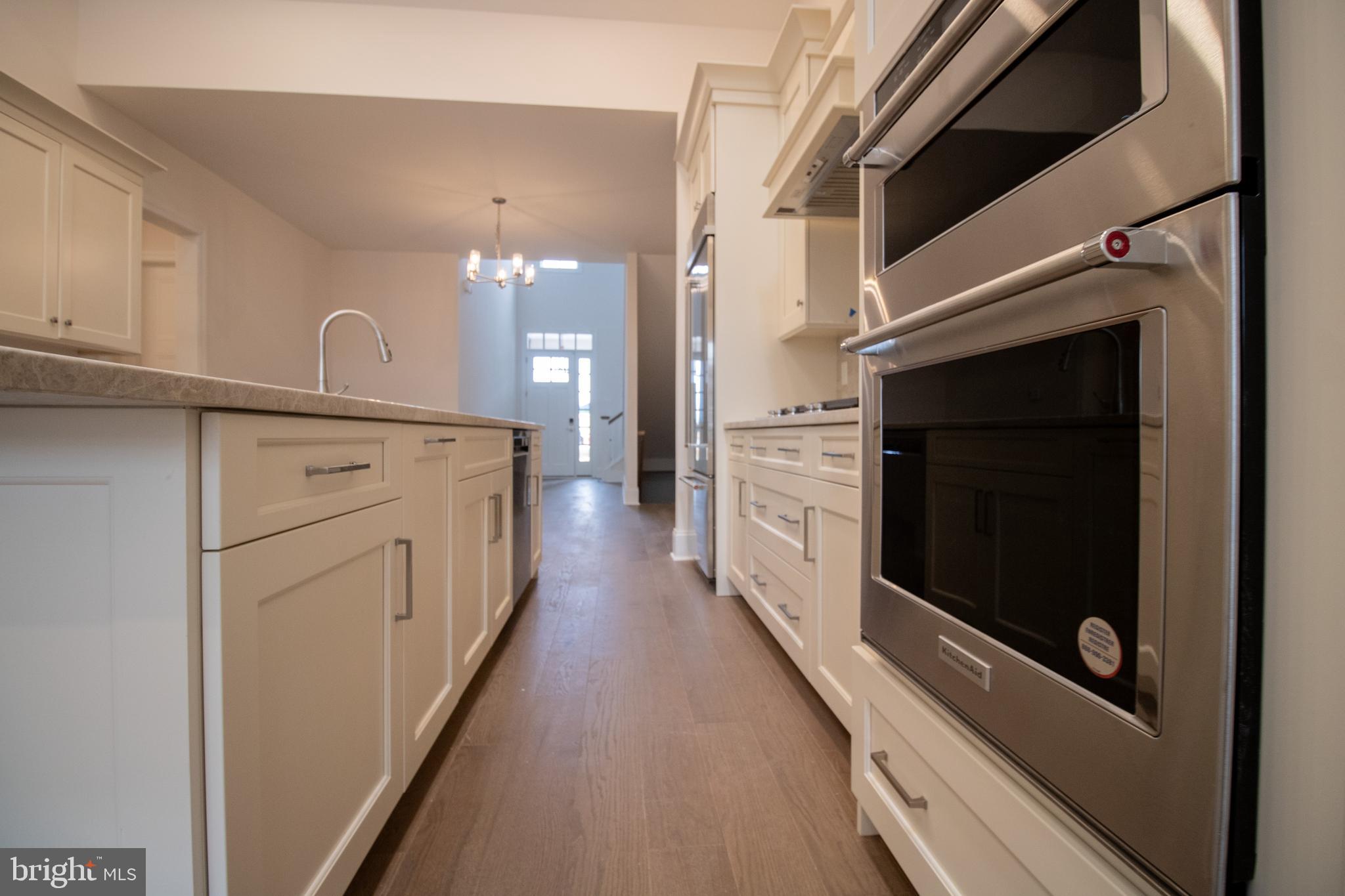 COLUMBIA PLACE - Residential