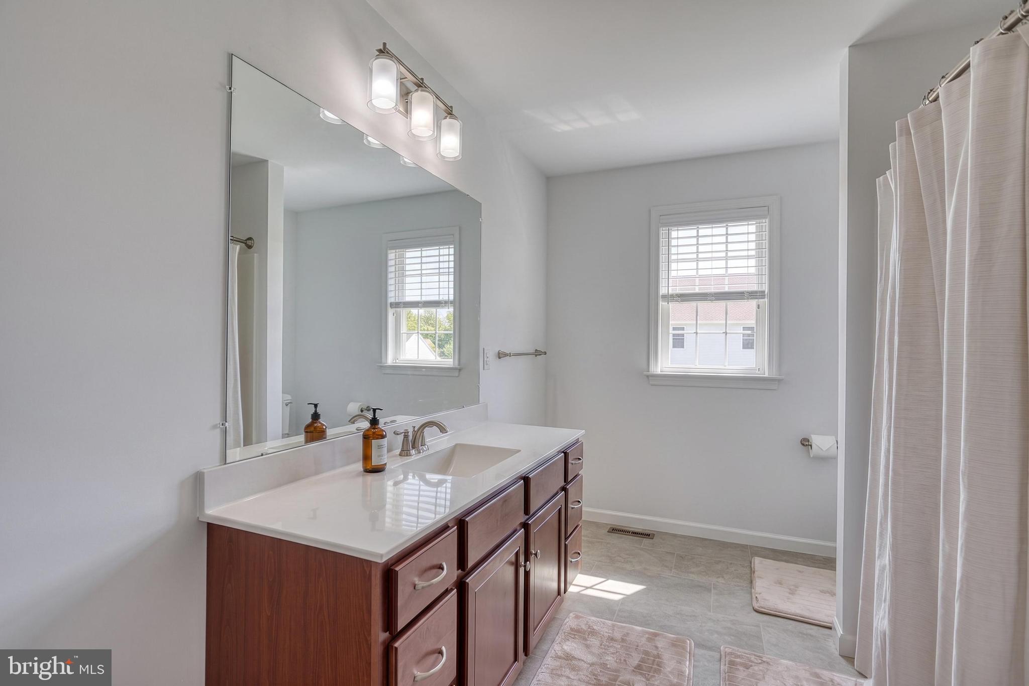 STRATHFORD MEADOWS - Residential