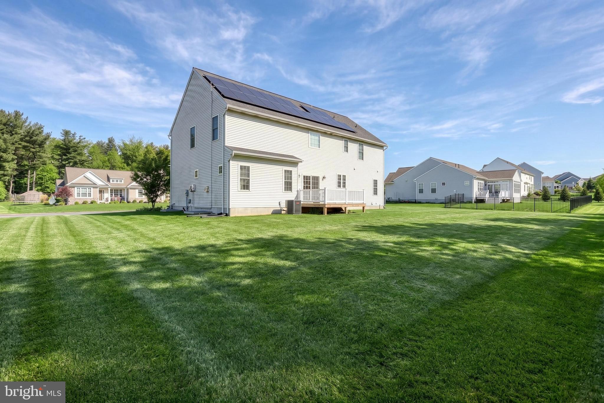 STRATHFORD MEADOWS - Residential
