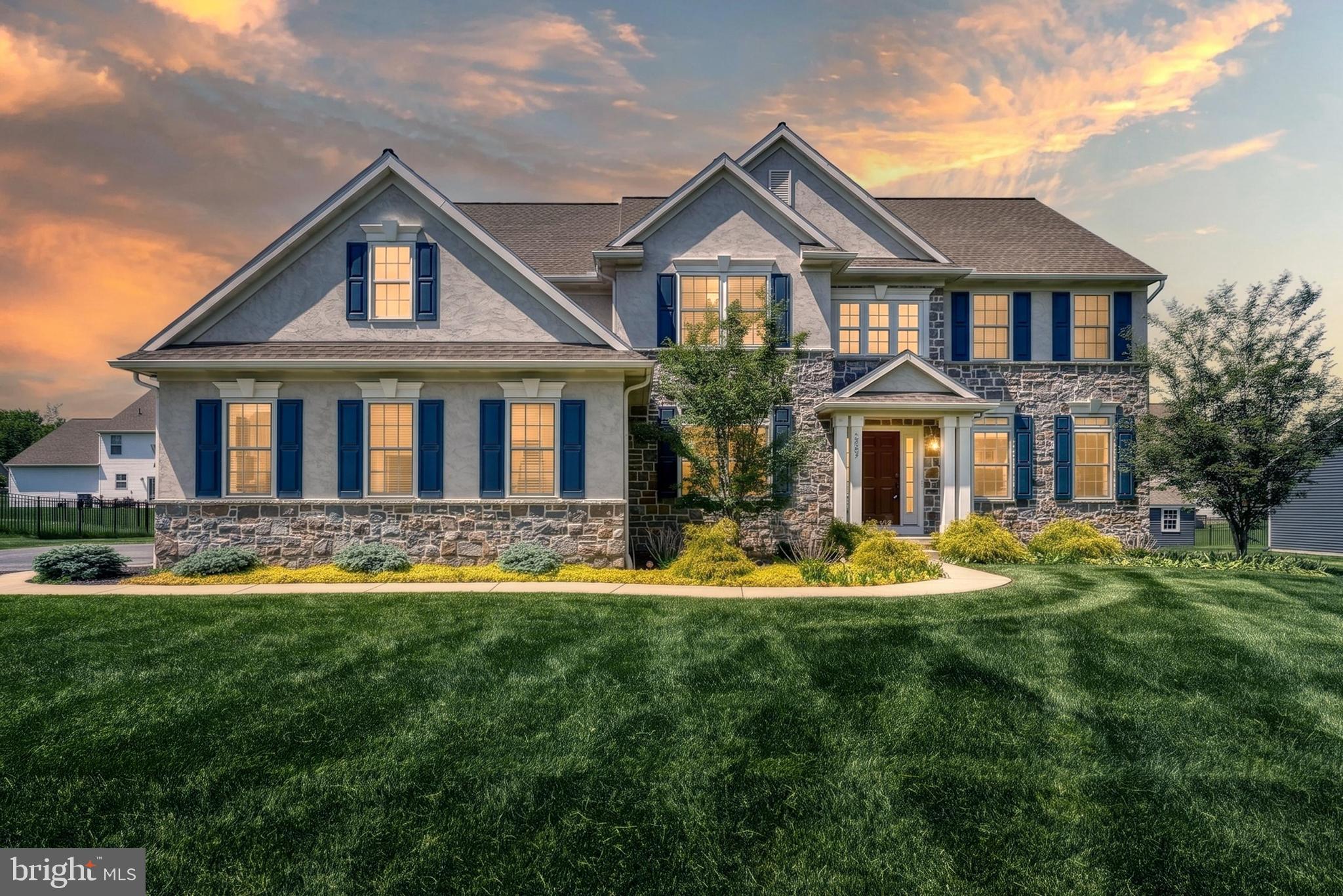 STRATHFORD MEADOWS - Residential
