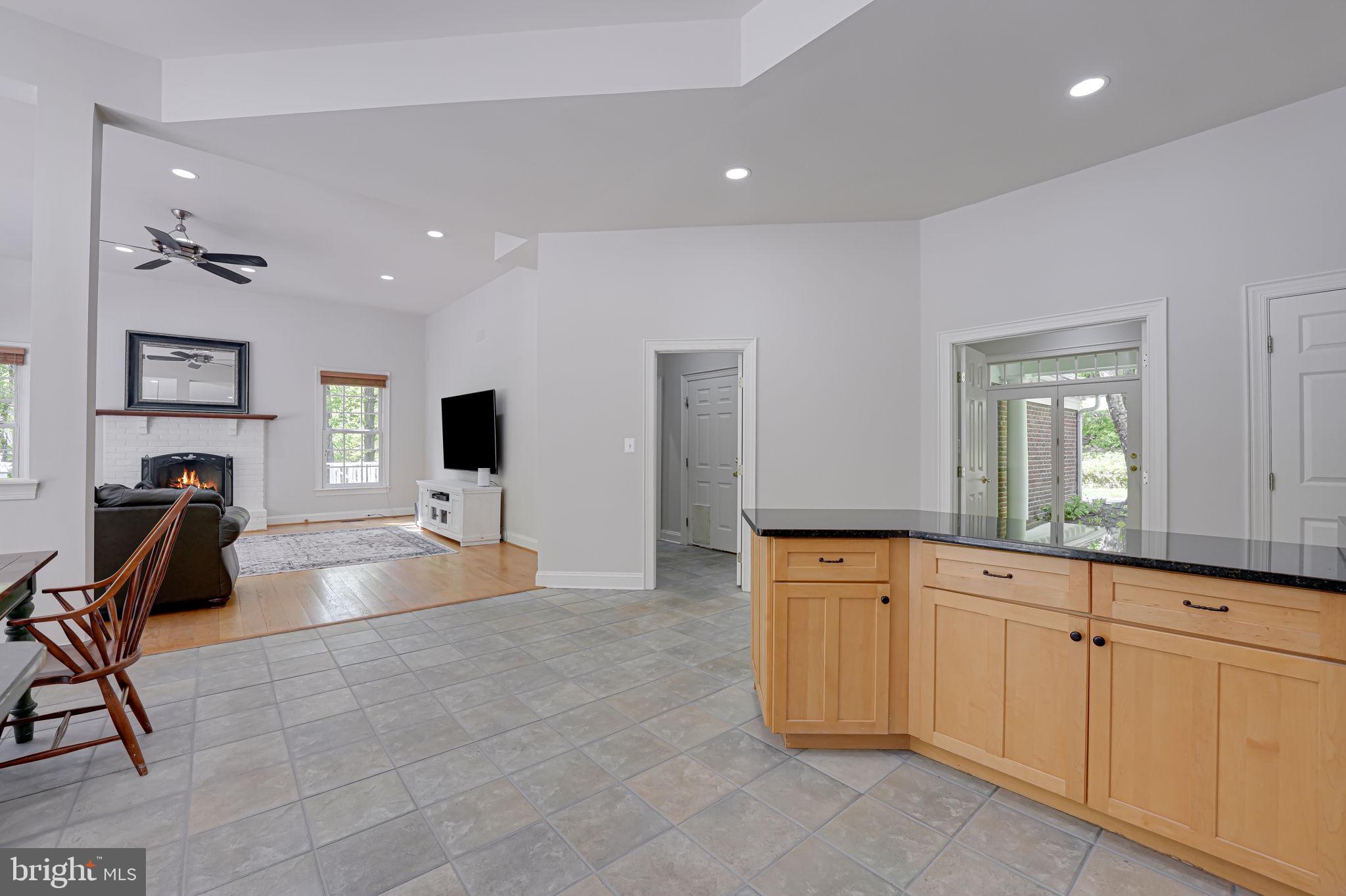 BEACON HILL - Residential