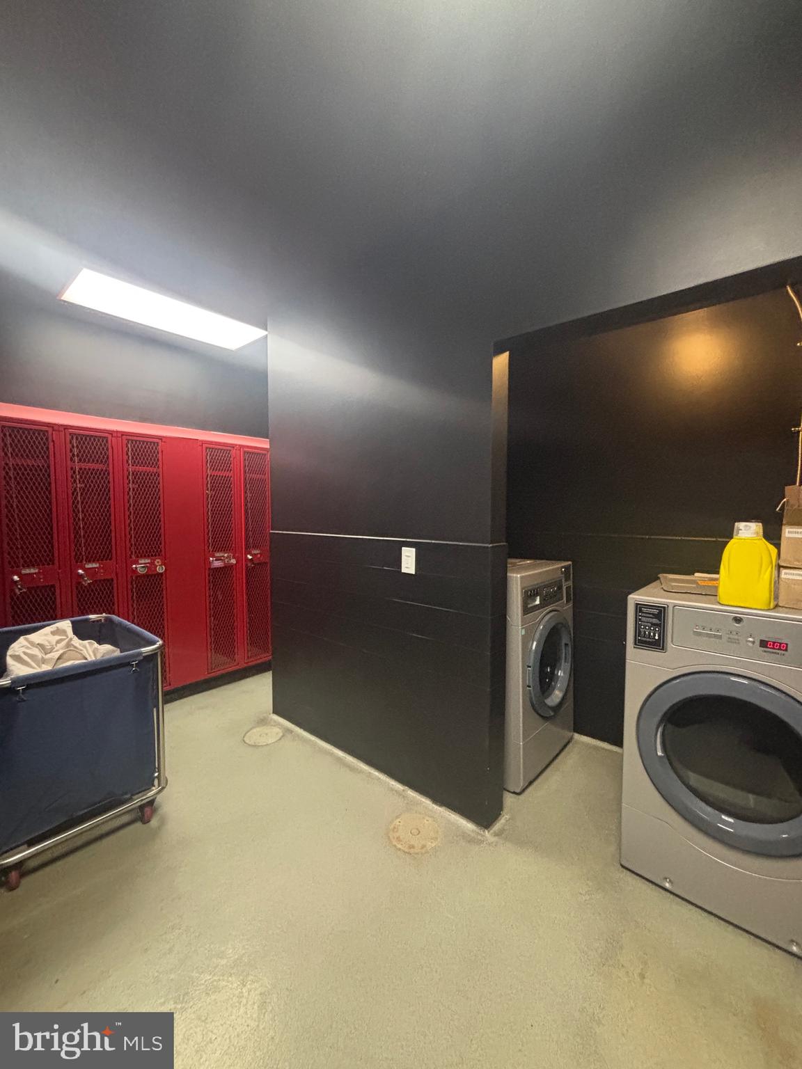WEST END LANCASTER - Commercial Sale