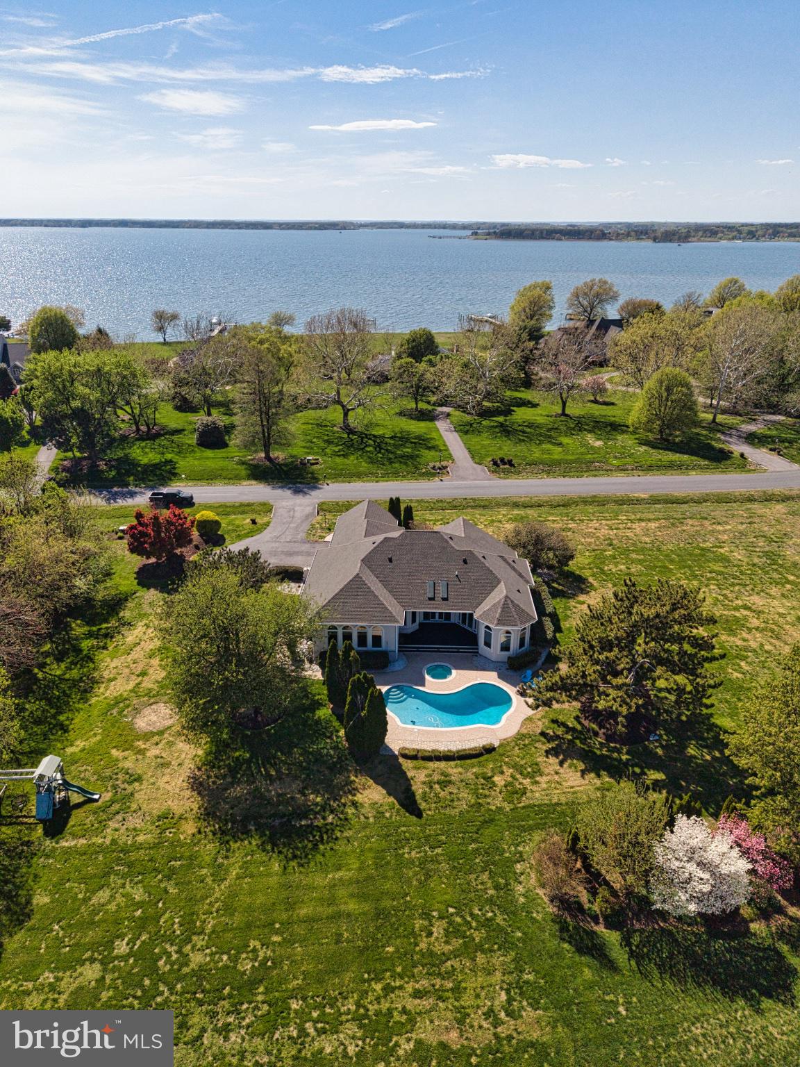SOUTHWIND - Residential