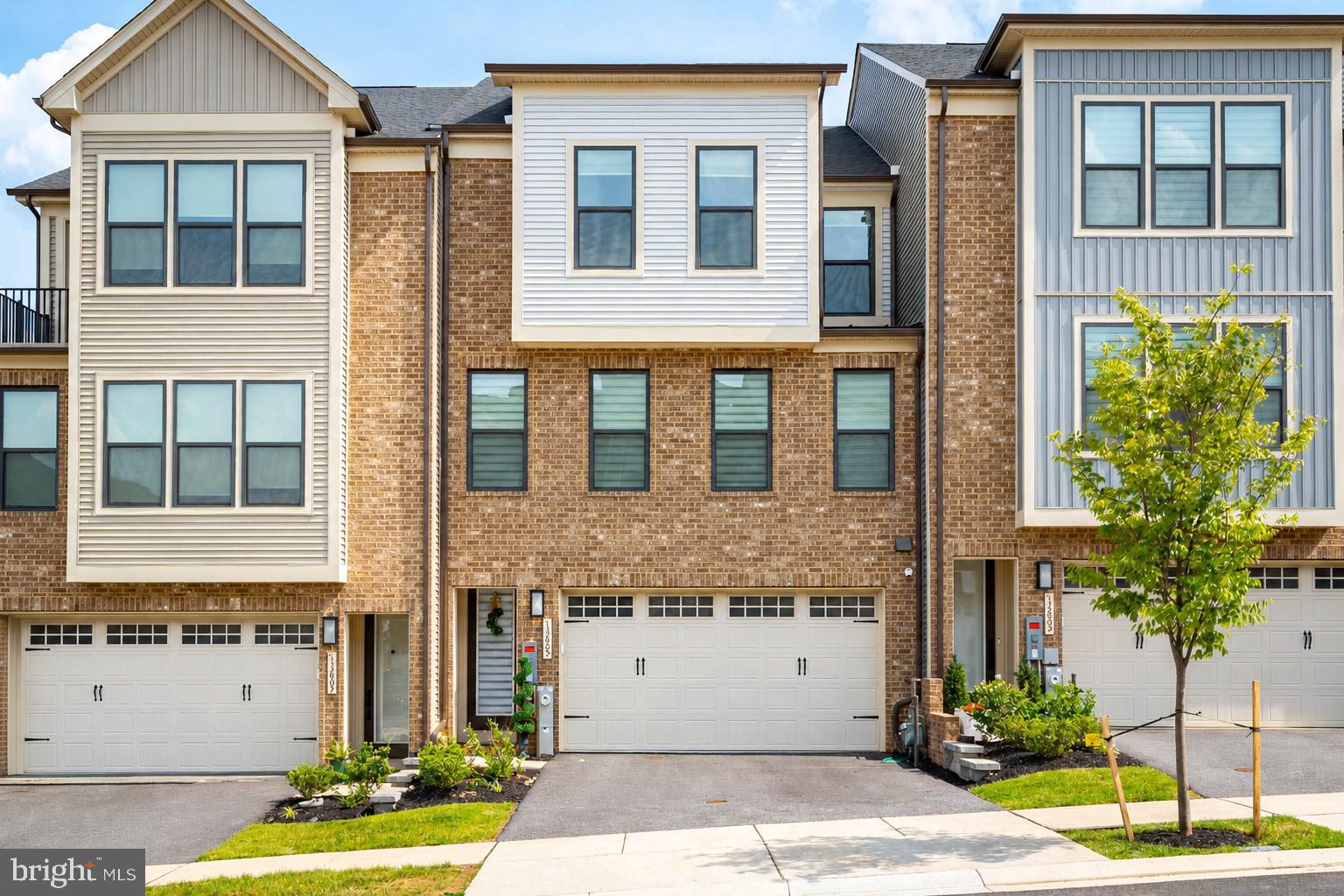 LONGVIEW RIDGE - Residential