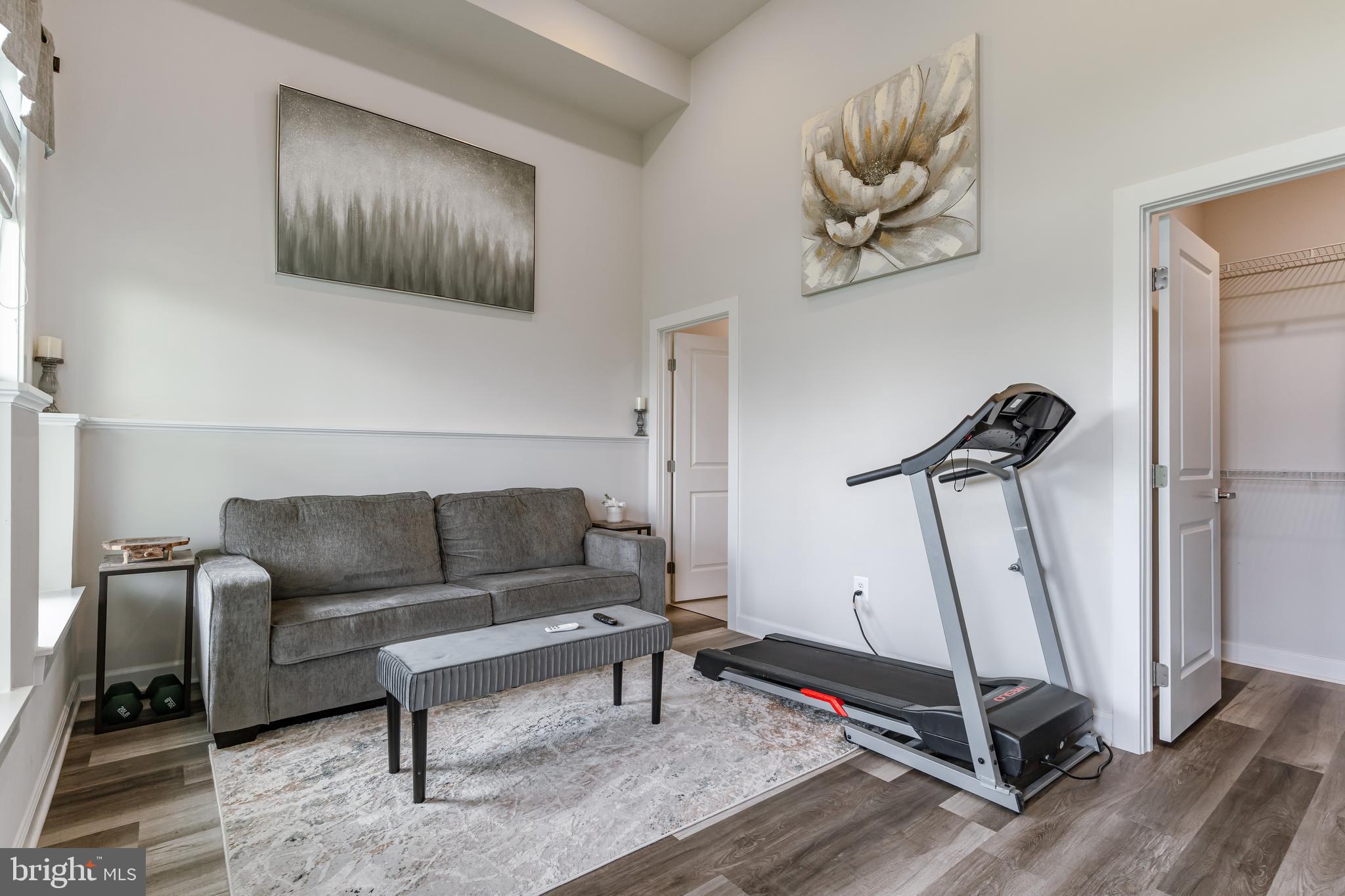 LONGVIEW RIDGE - Residential