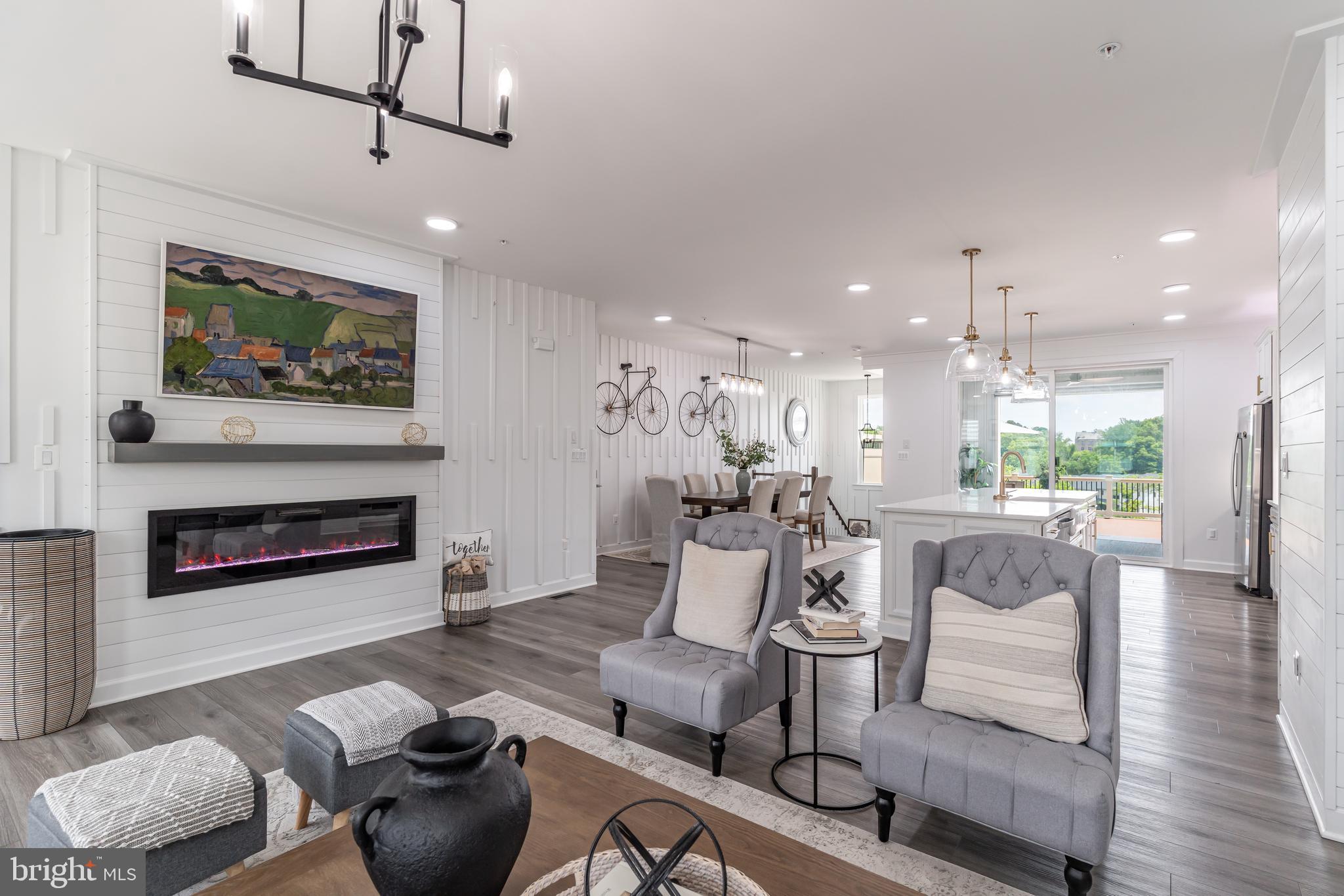 LONGVIEW RIDGE - Residential