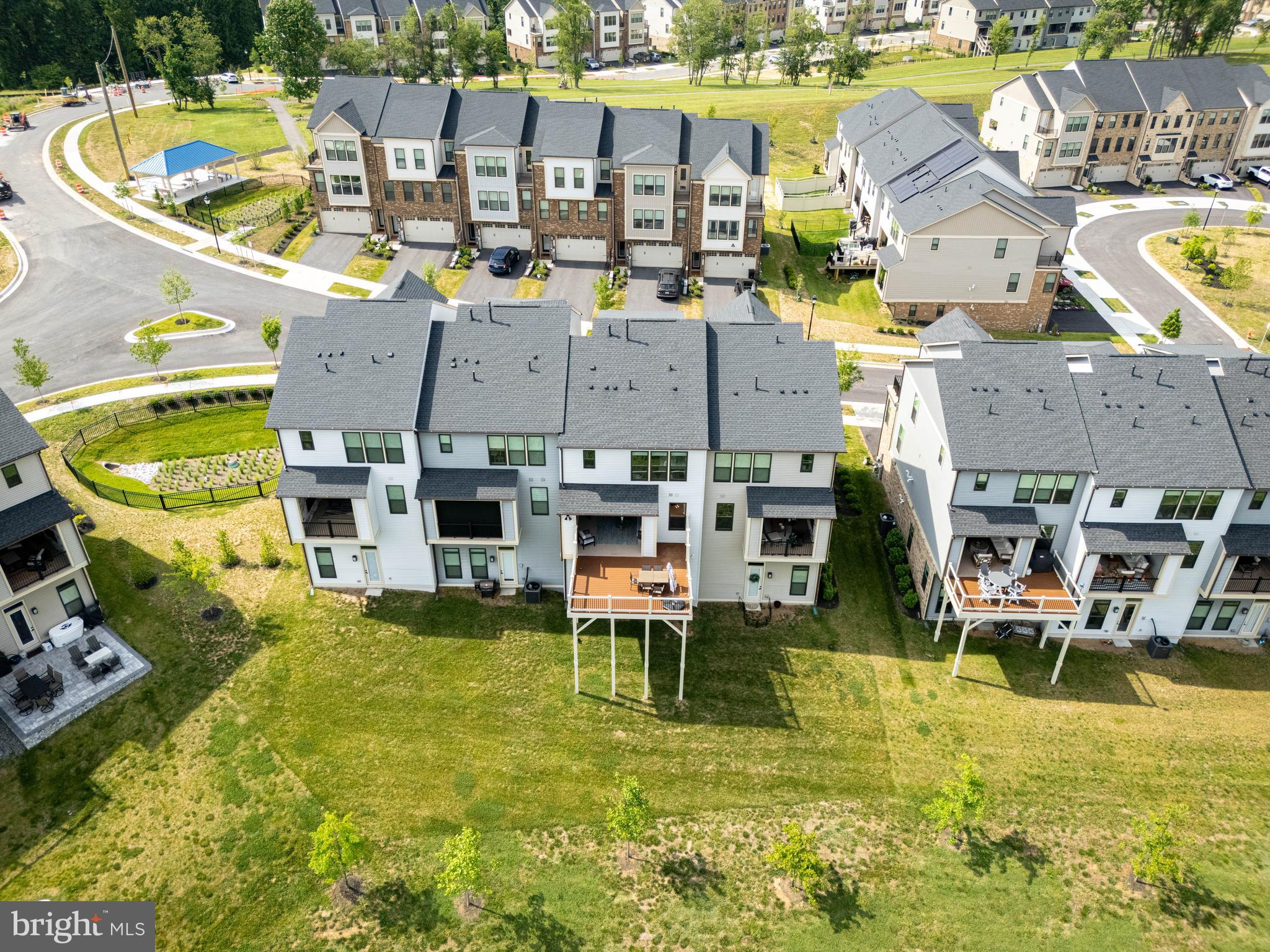 LONGVIEW RIDGE - Residential