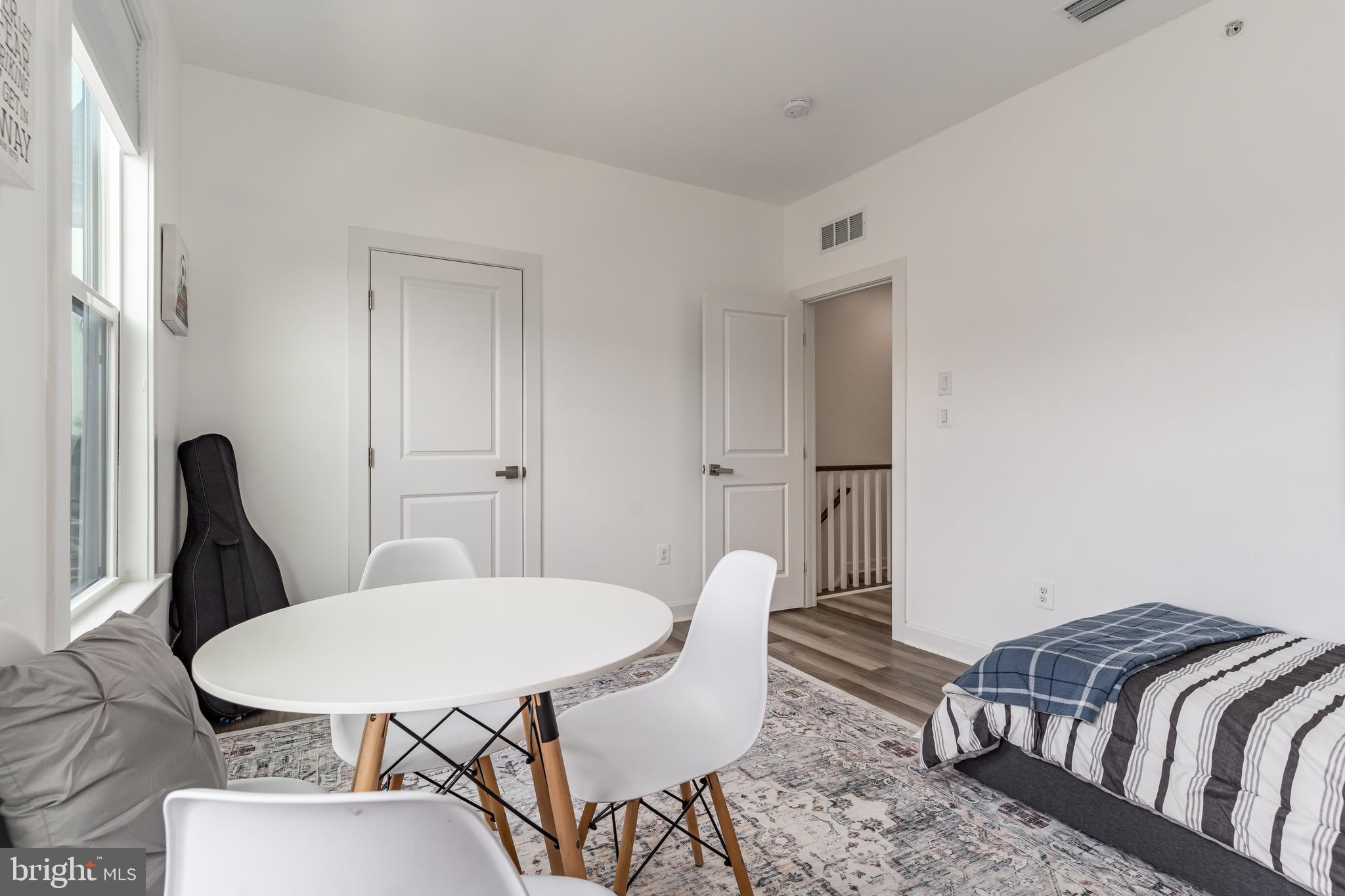 LONGVIEW RIDGE - Residential