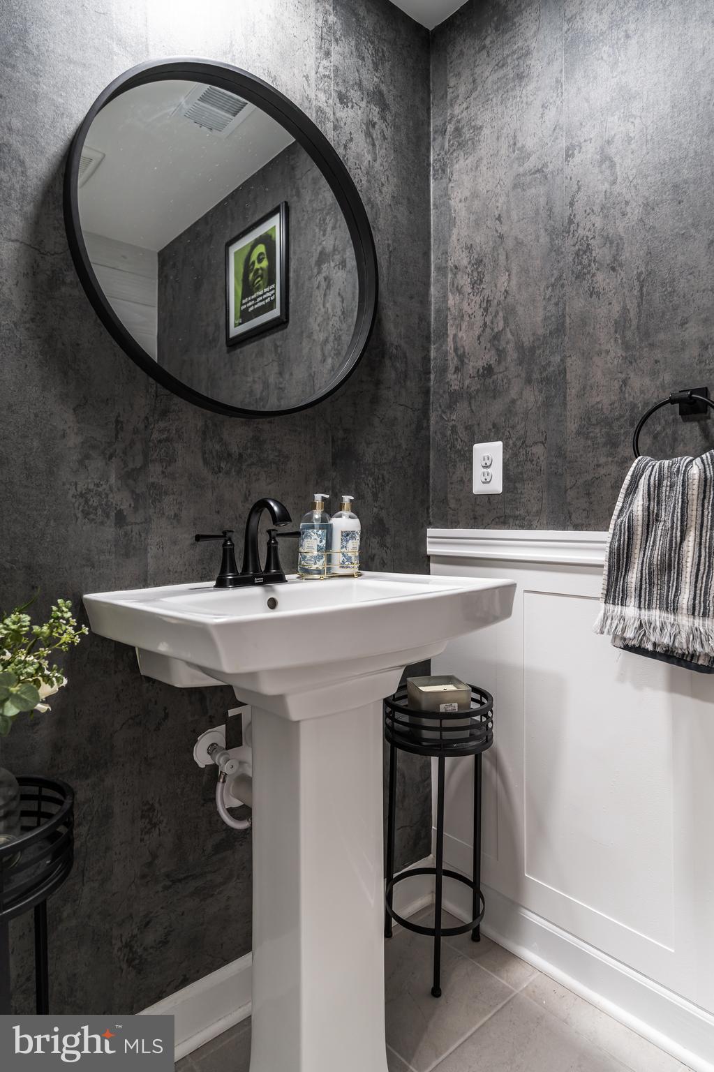 LONGVIEW RIDGE - Residential