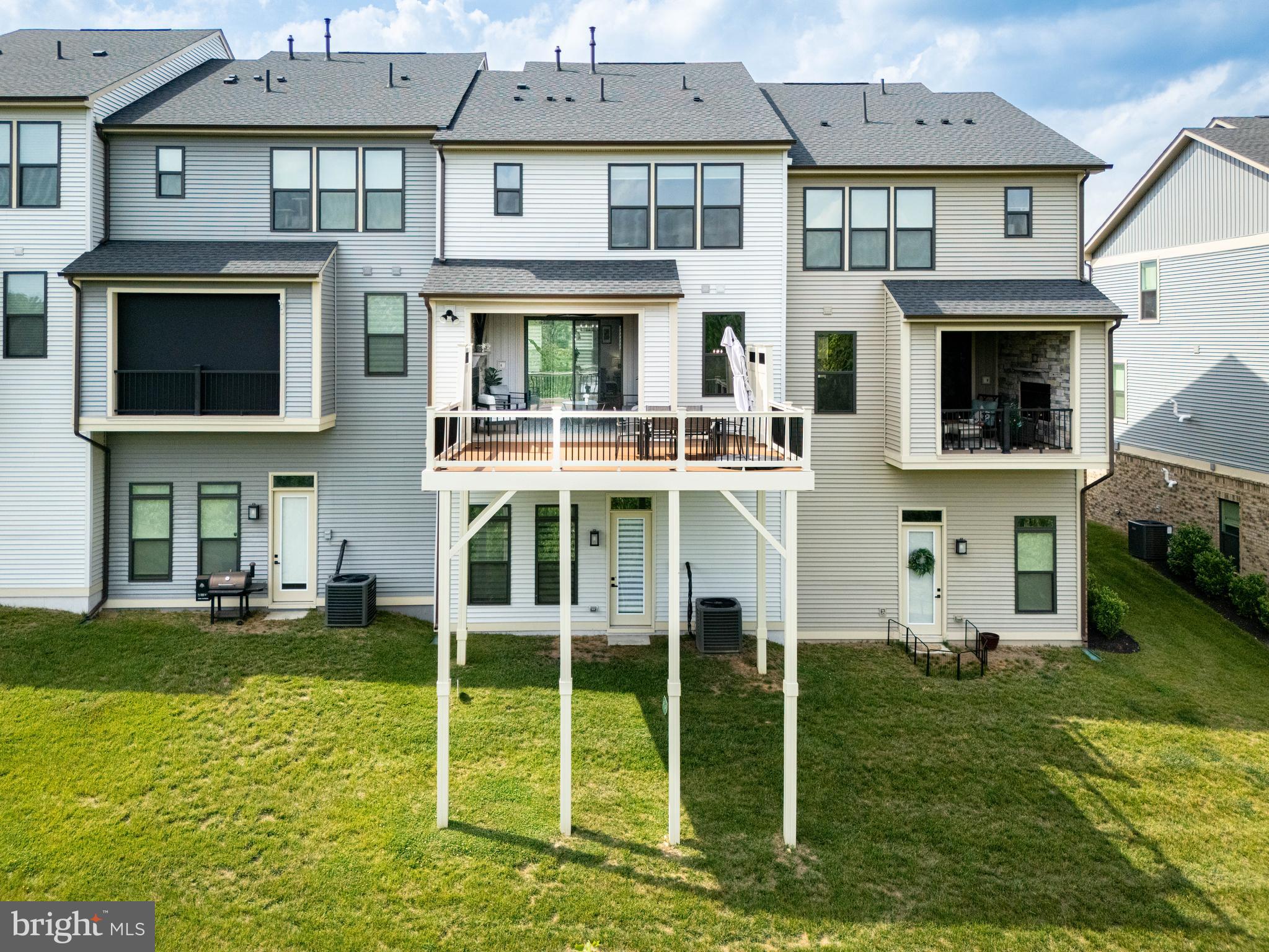 LONGVIEW RIDGE - Residential