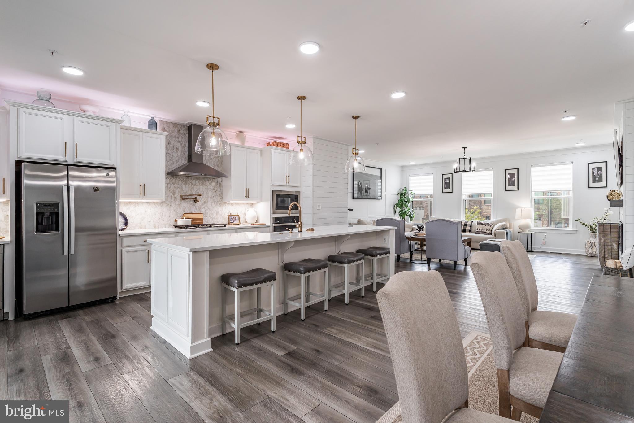 LONGVIEW RIDGE - Residential